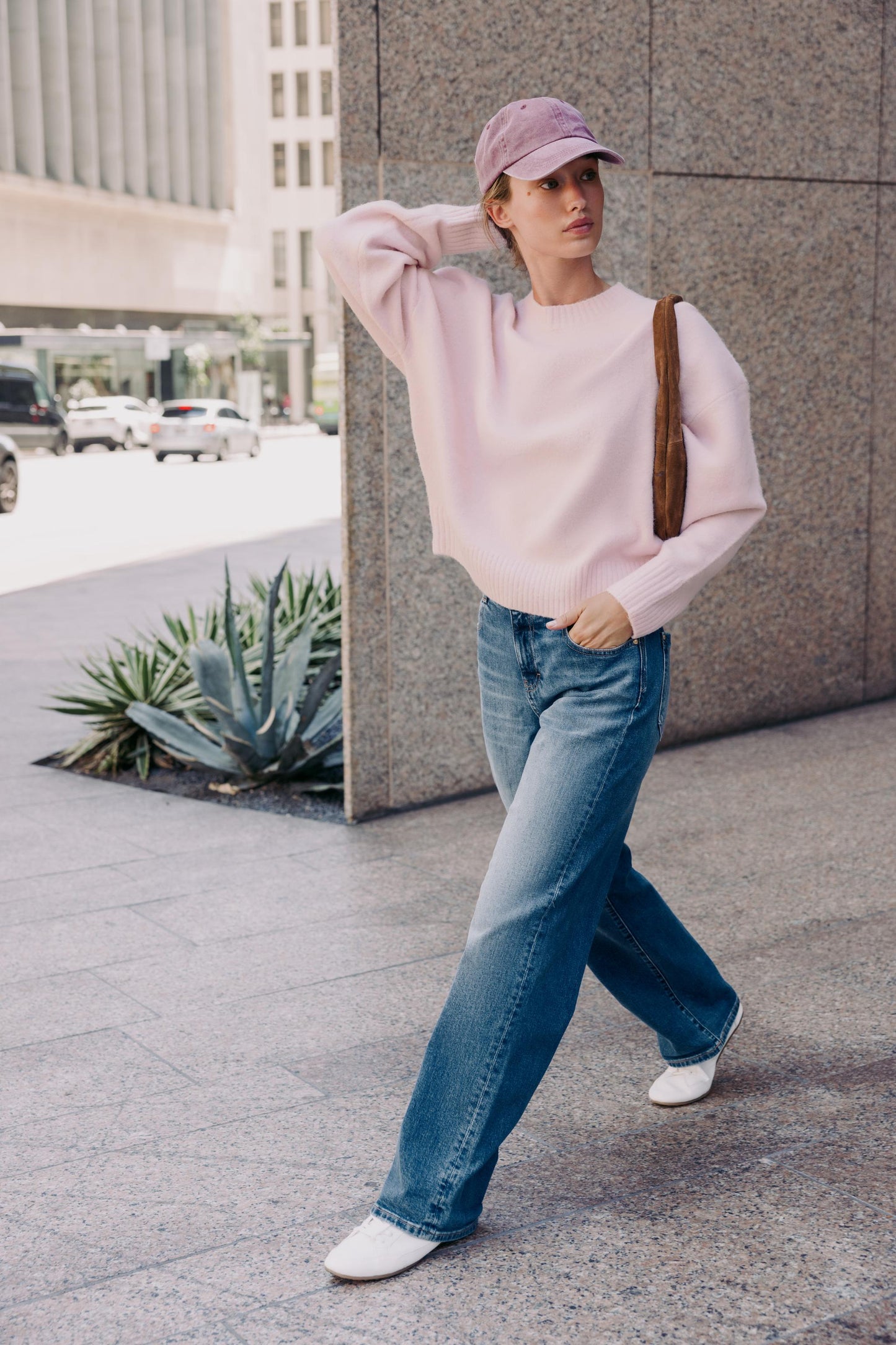 SOFT BASIC KNIT SWEATER