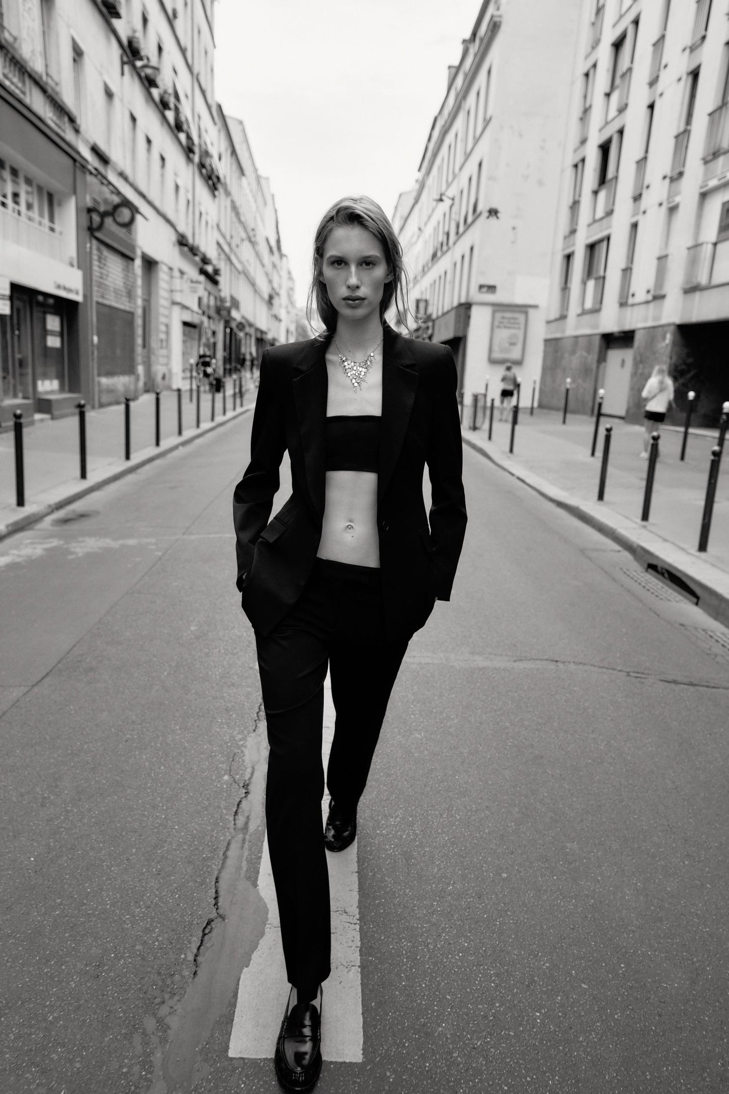 ONE-BUTTON TAILORED BLAZER