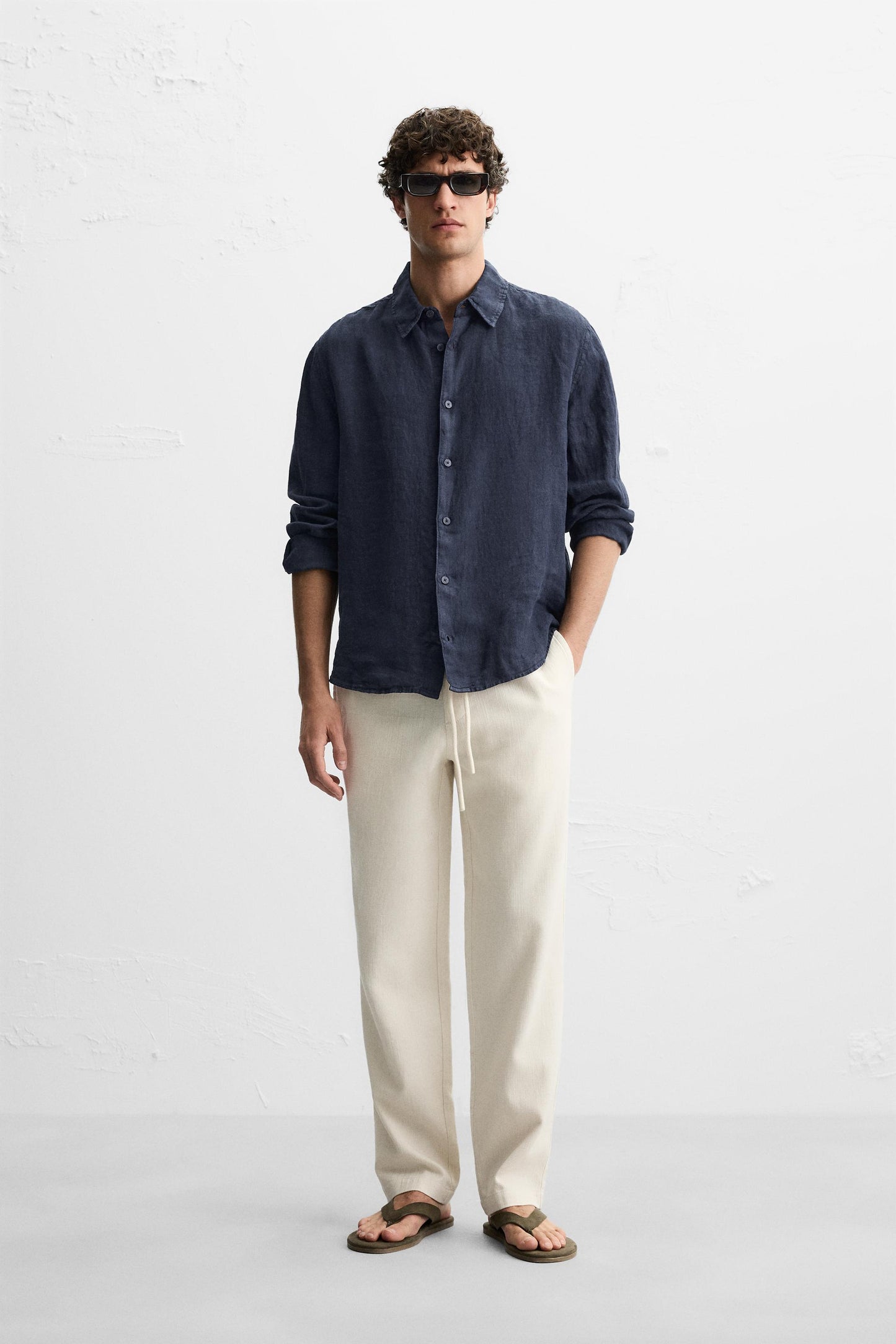 TEXTURED RELAXED FIT PANTS
