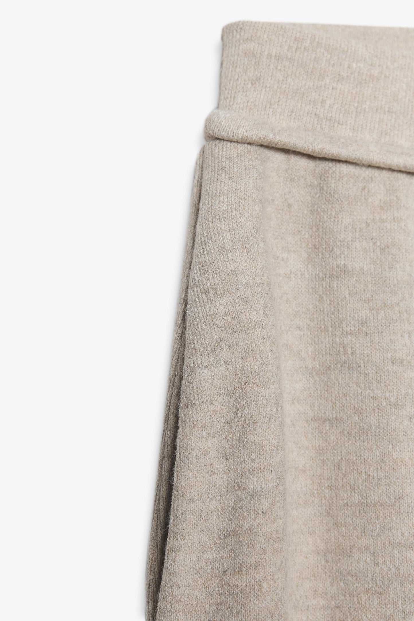 SOFT JOGGER PANTS