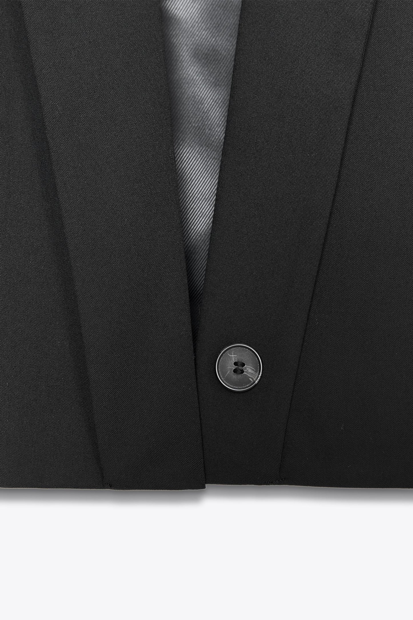 SHORT LAPEL VEST