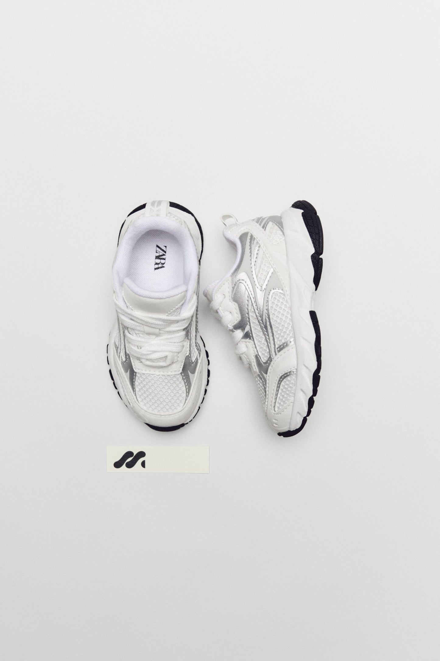 MESH SNEAKERS
