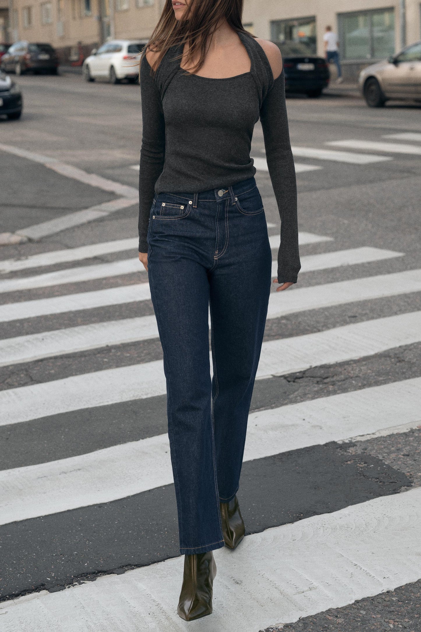 TRF MOM FIT HIGH WAIST JEANS