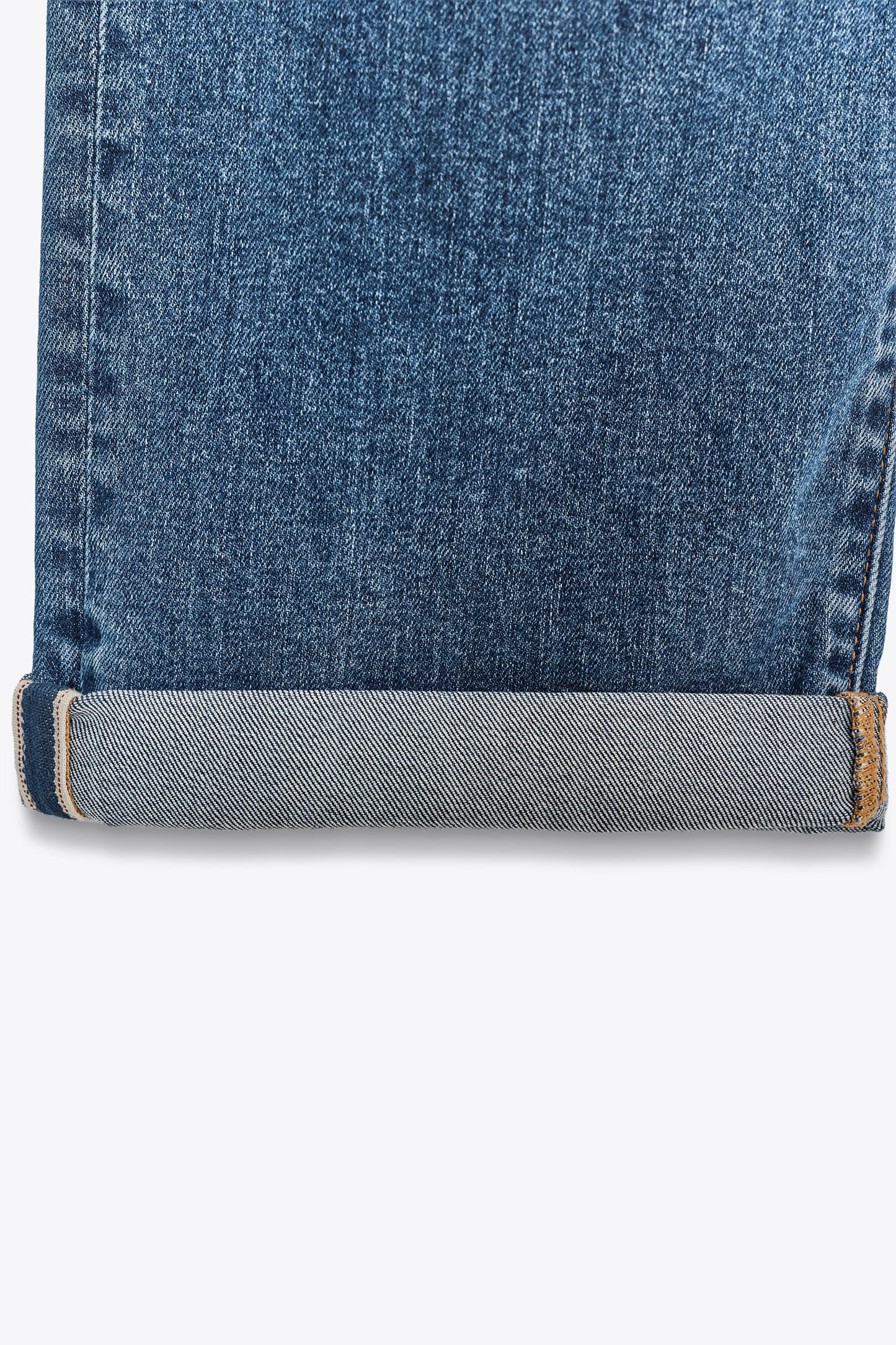Z.07 RELAXED FIT HI-RISE CUFFED JEANS