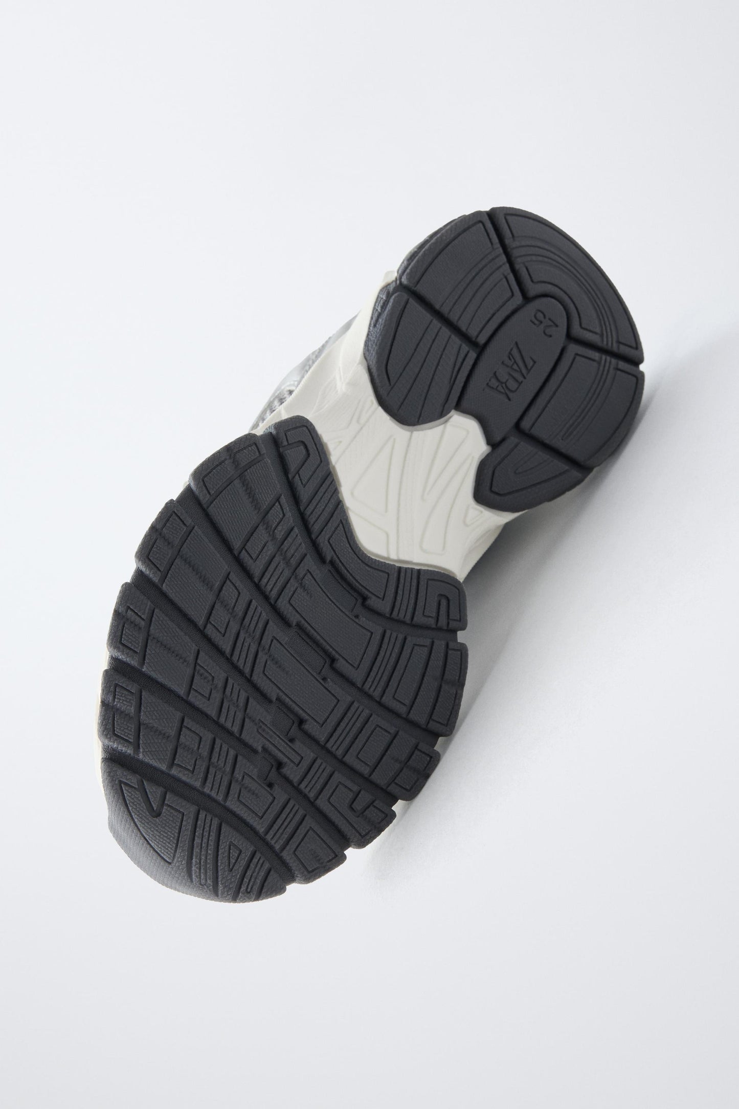 MESH SNEAKERS