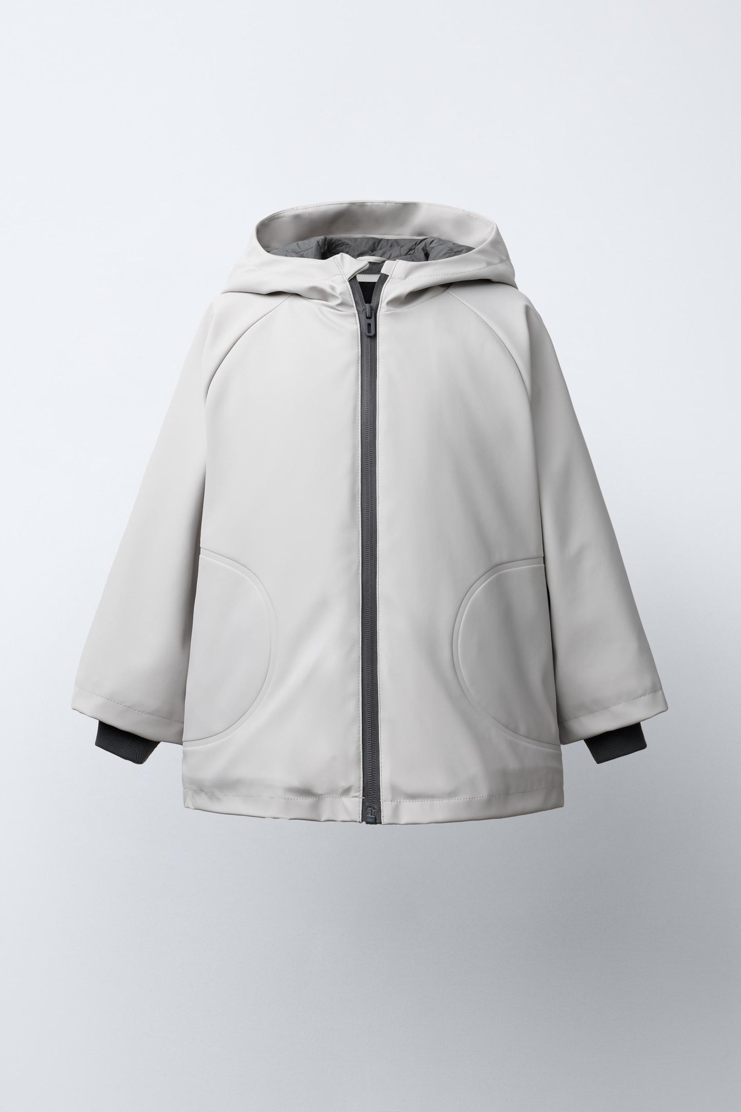 RUBBERIZED WATER RESISTANT RAINCOAT