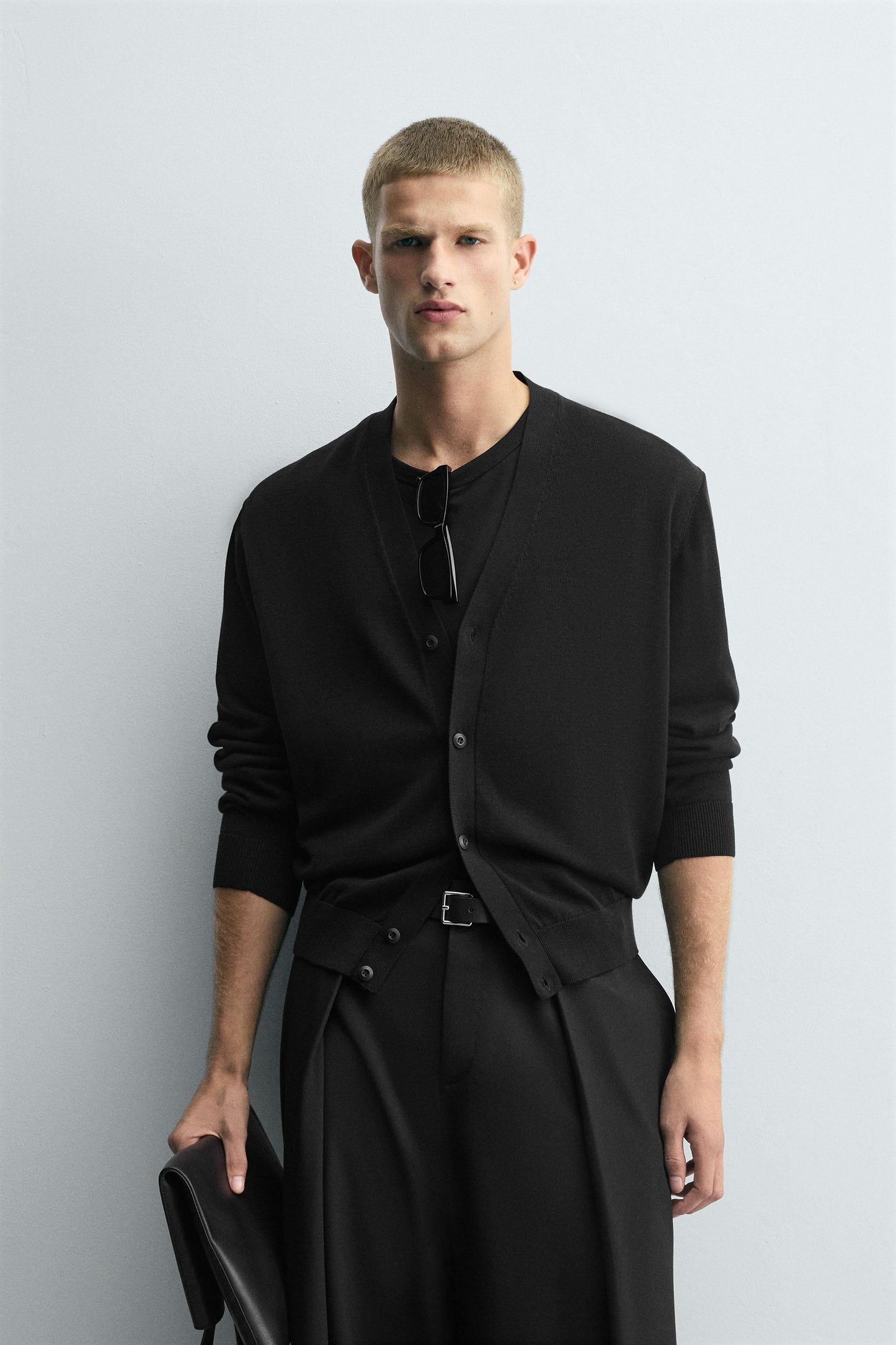 LIGHTWEIGHT STRUCTURED CARDIGAN