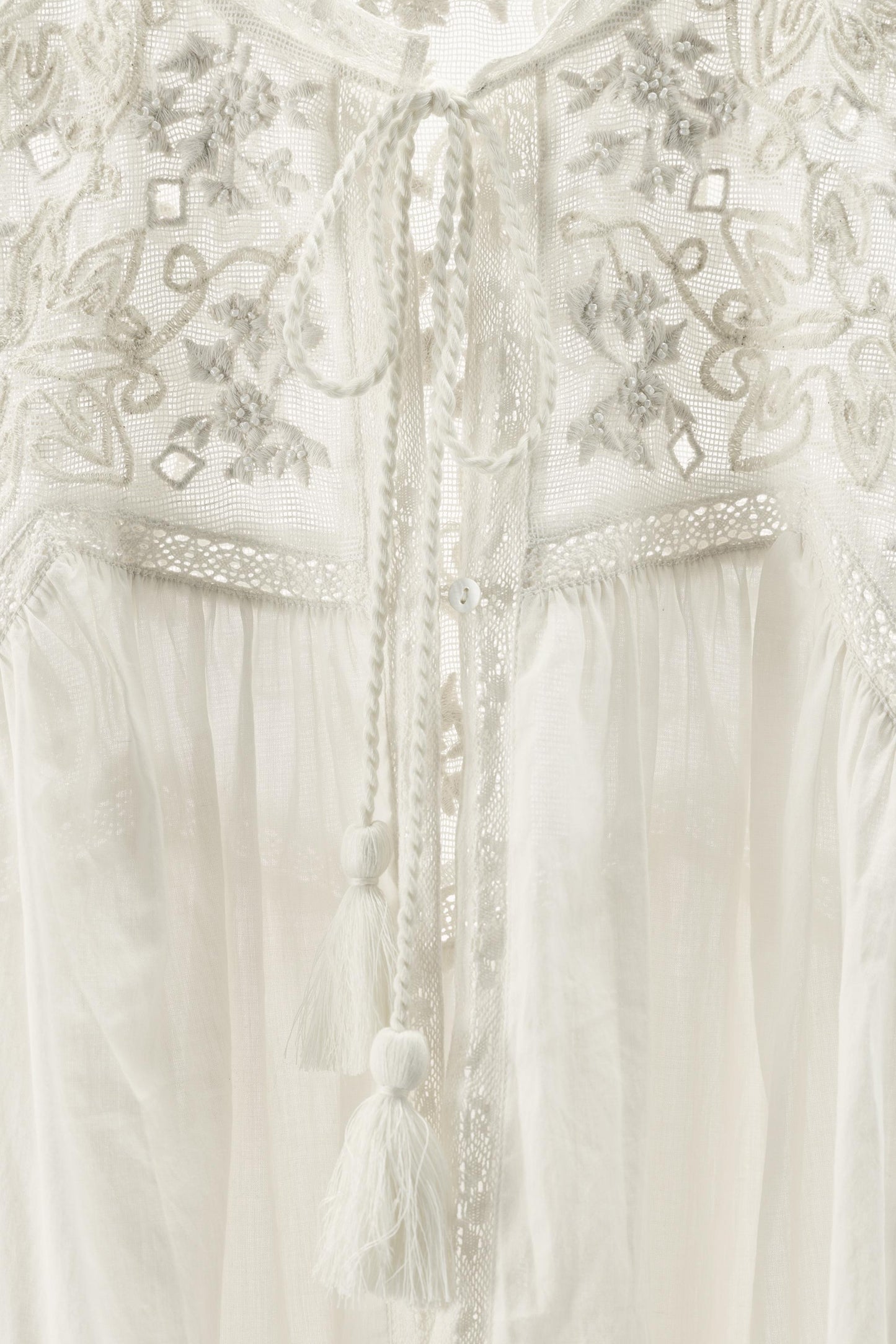 EMBROIDERED LACE TOP LIMITED EDITION