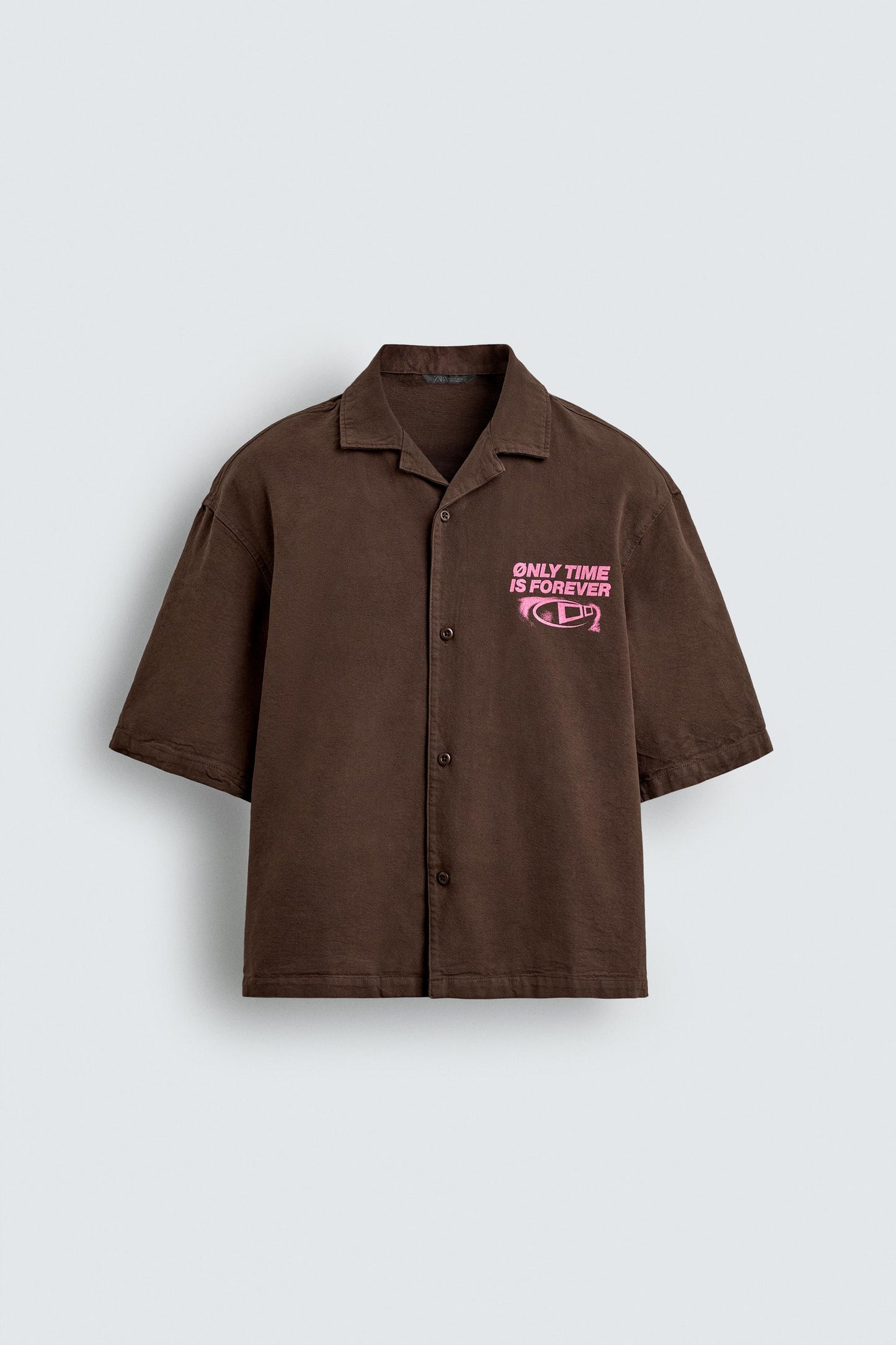 CONTRAST GRAPHIC PRINT SHIRT