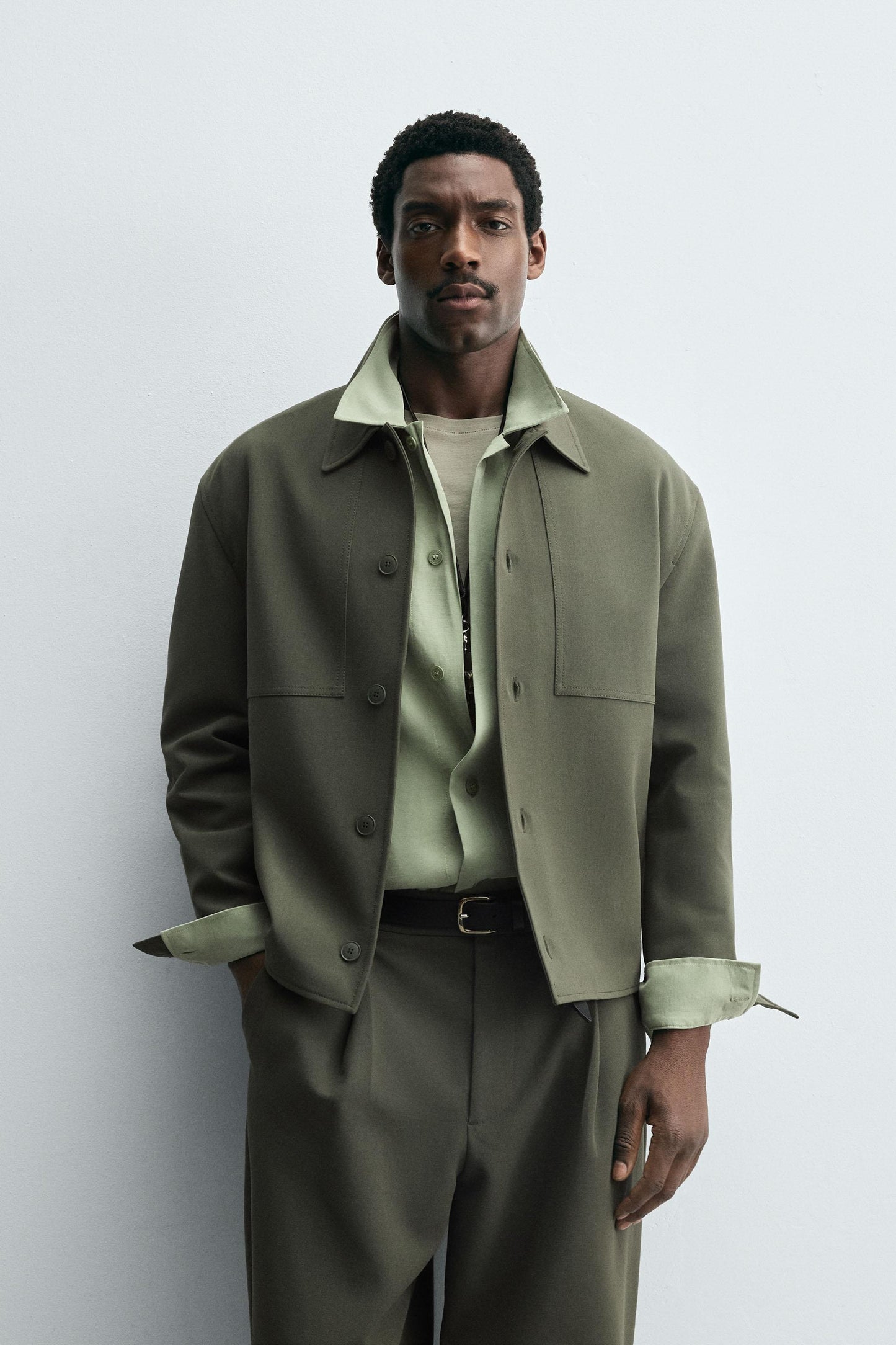 BOXY FIT OVERSHIRT