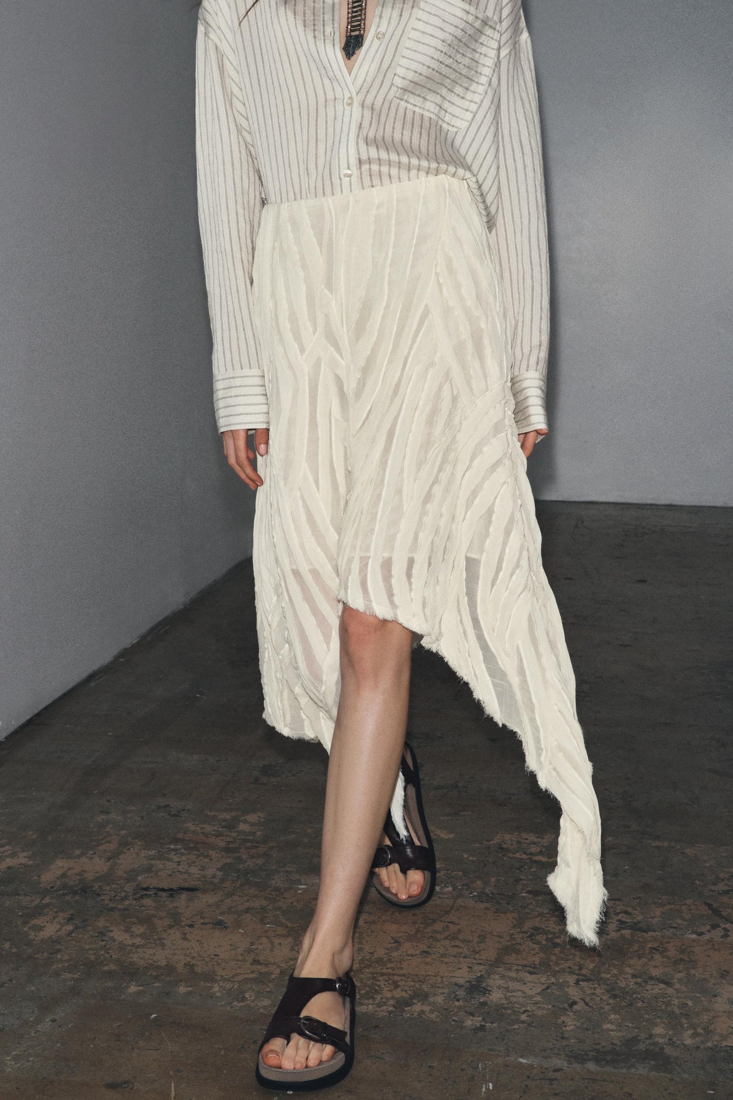 ZW COLLECTION ASYMMETRIC PLEATED SKIRT