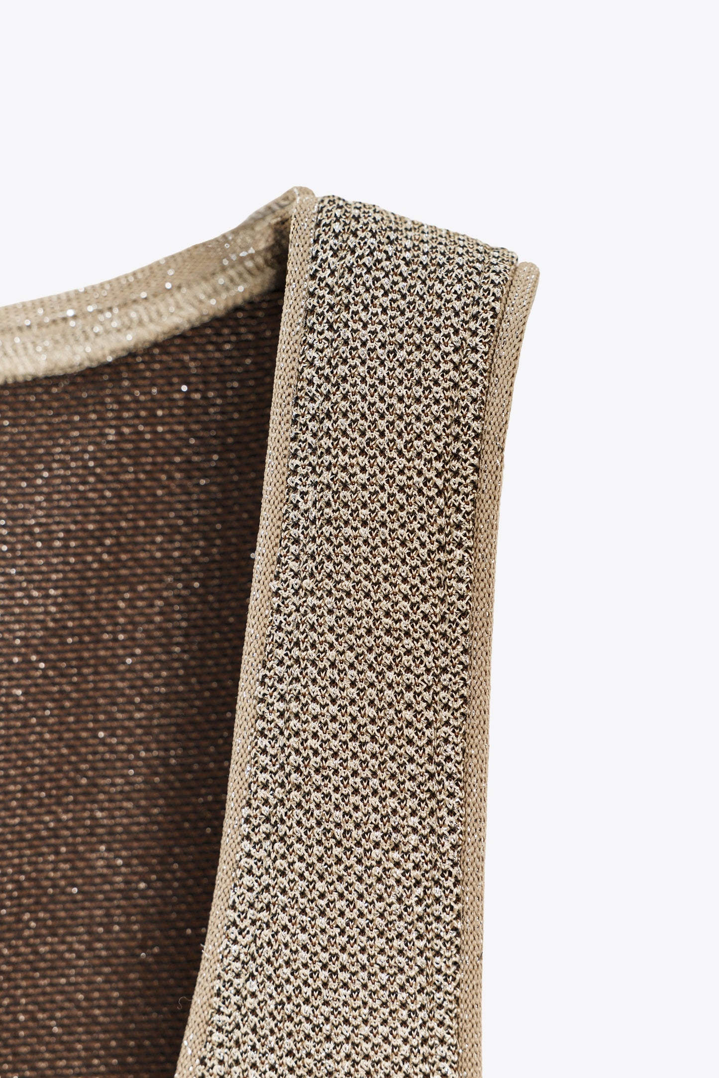TEXTURED TOP WITH METALLIC THREAD