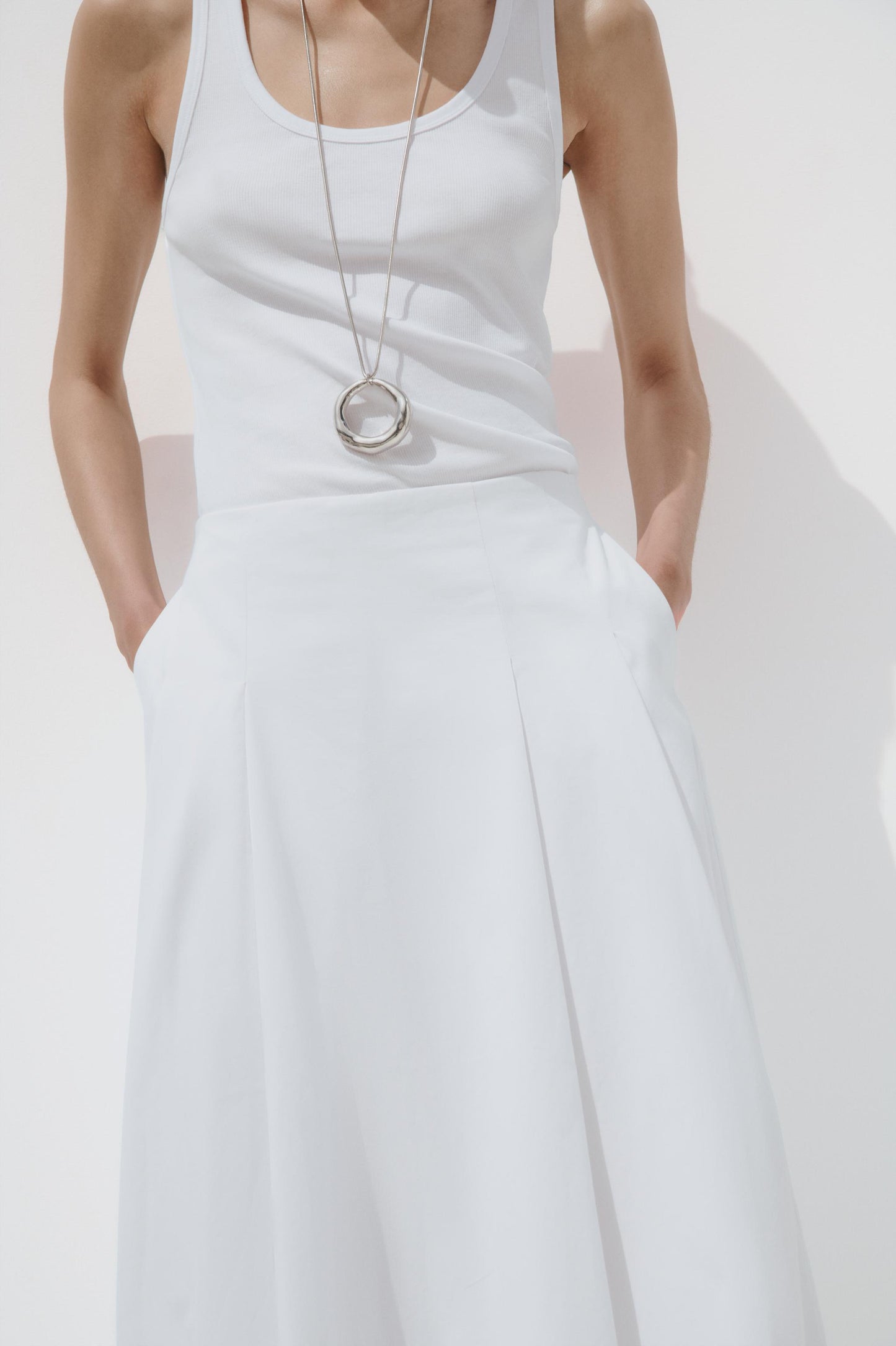 PLEATED MIDI SKIRT