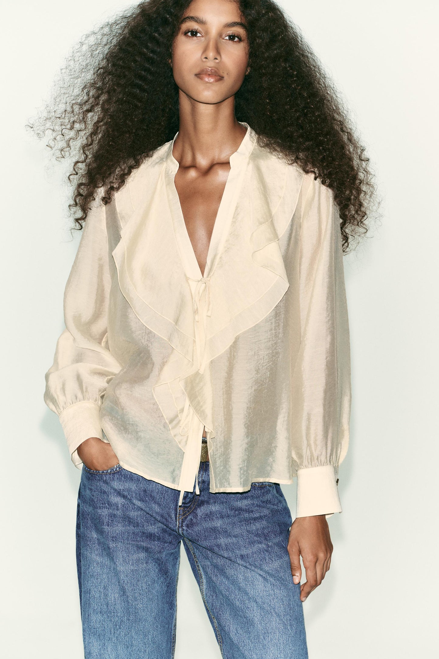 RUFFLED TIE BLOUSE