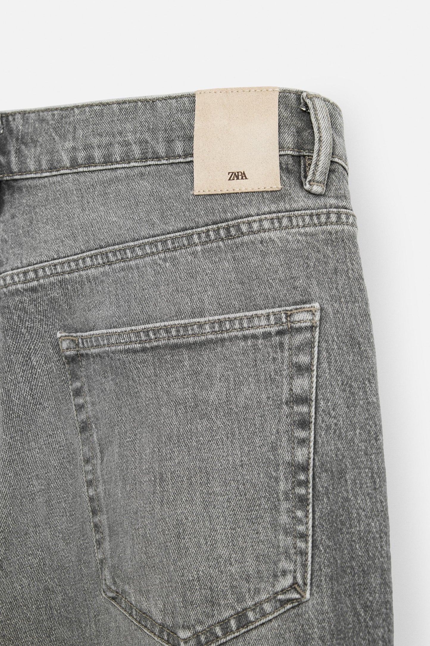 REGULAR FIT DENIM SHORTS