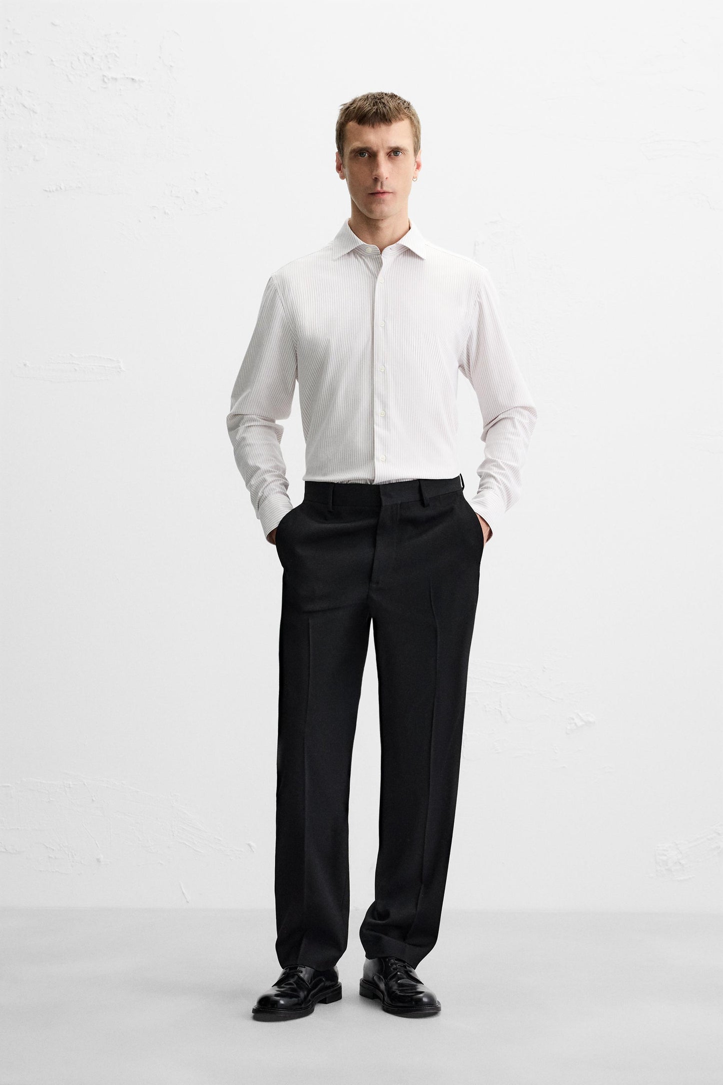 REGULAR FIT SHIRT