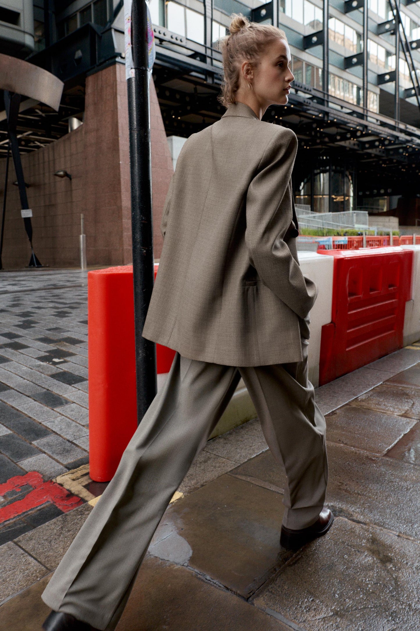 STRAIGHT LEG BELTED PANTS