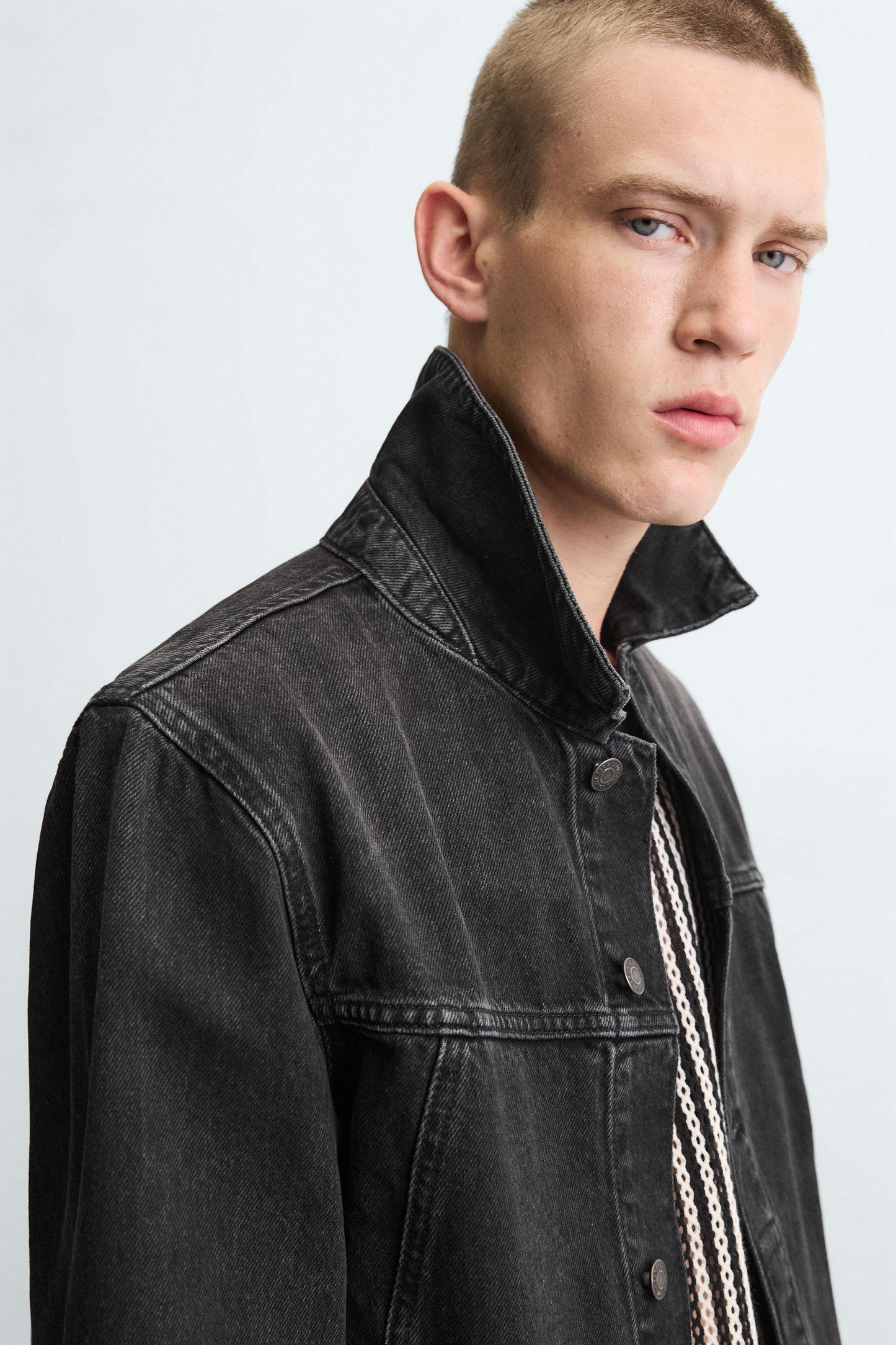 BASIC DENIM JACKET