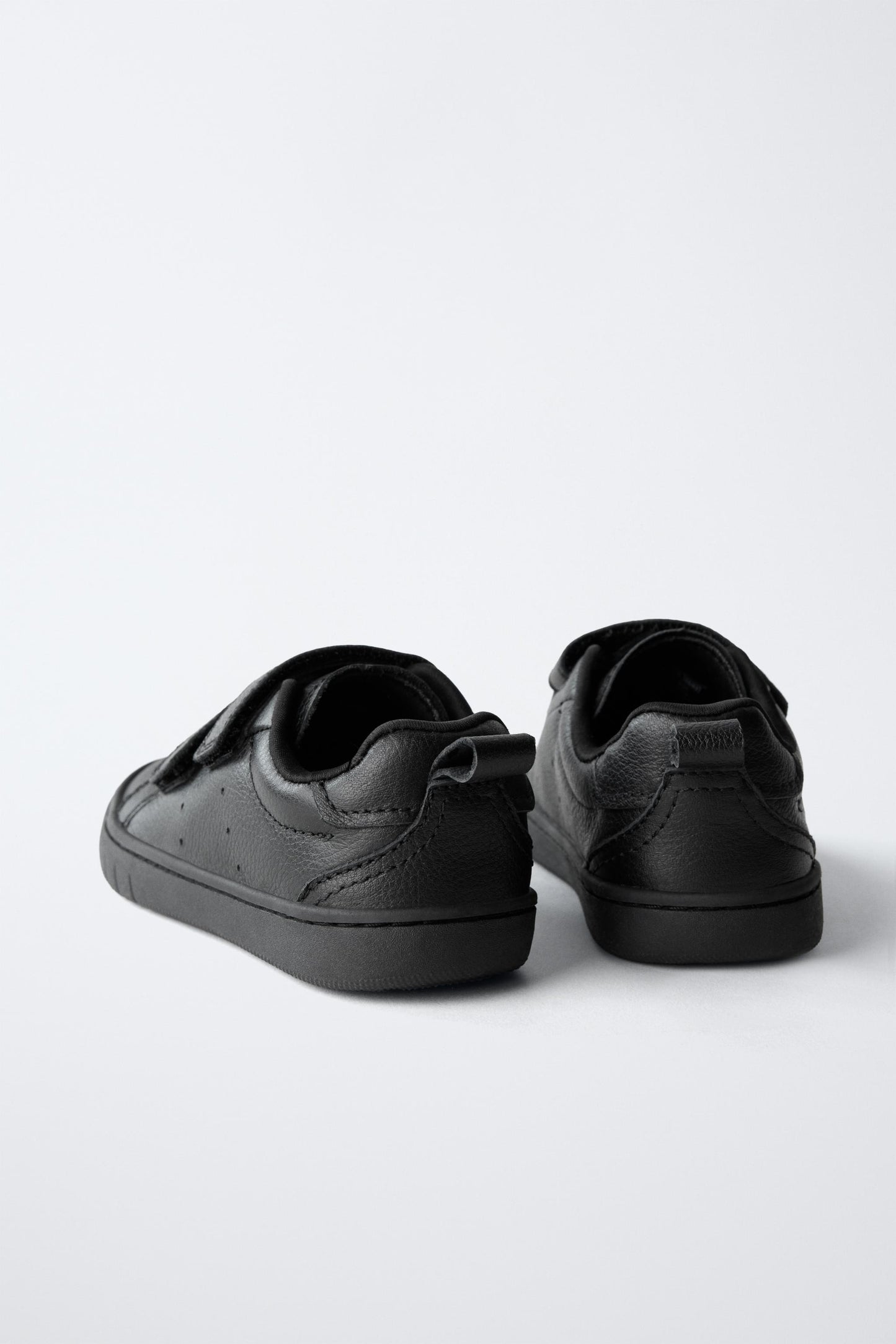 BAREFOOT LEATHER SNEAKERS
