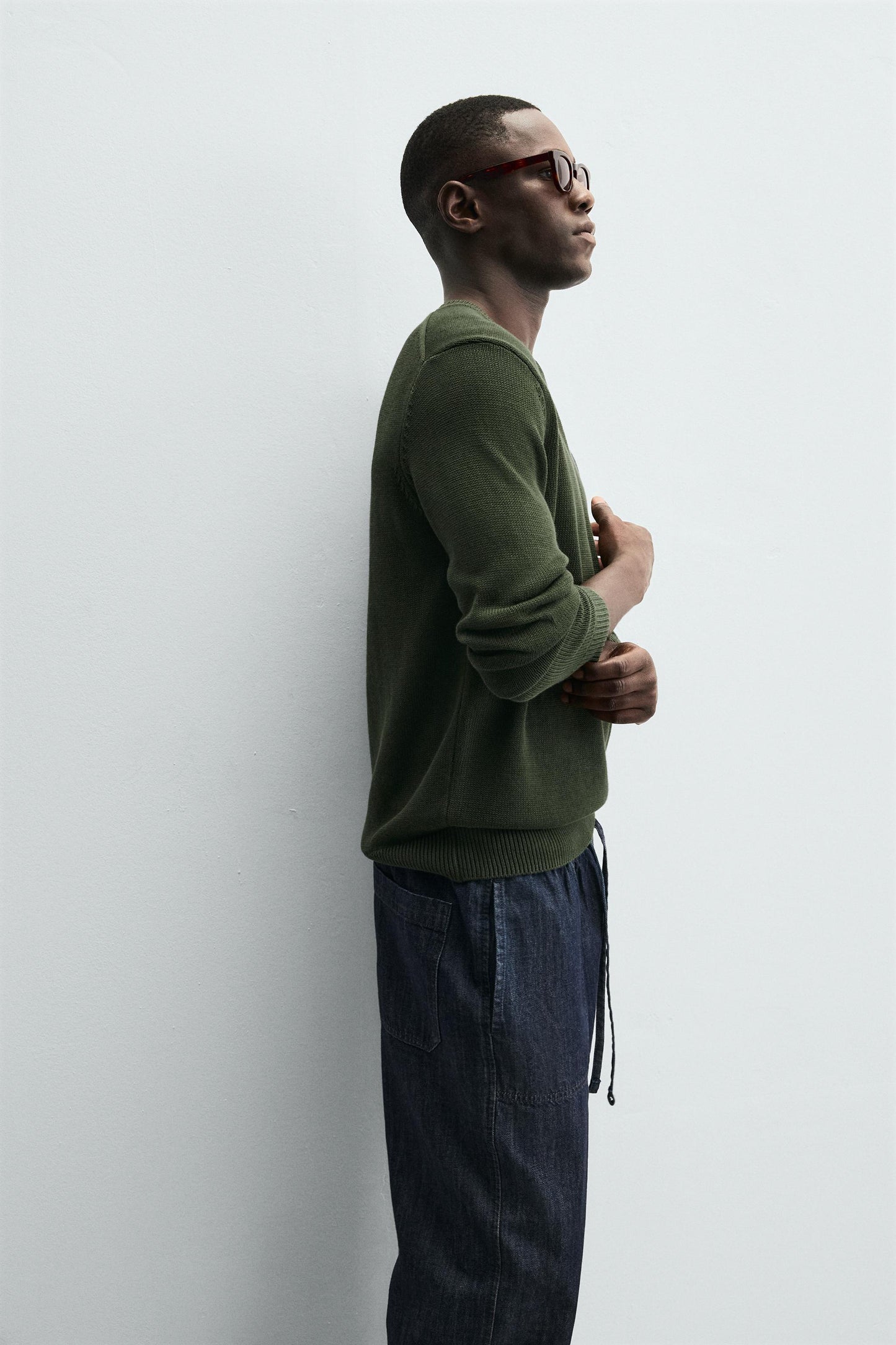 COTTON V-NECK SWEATER