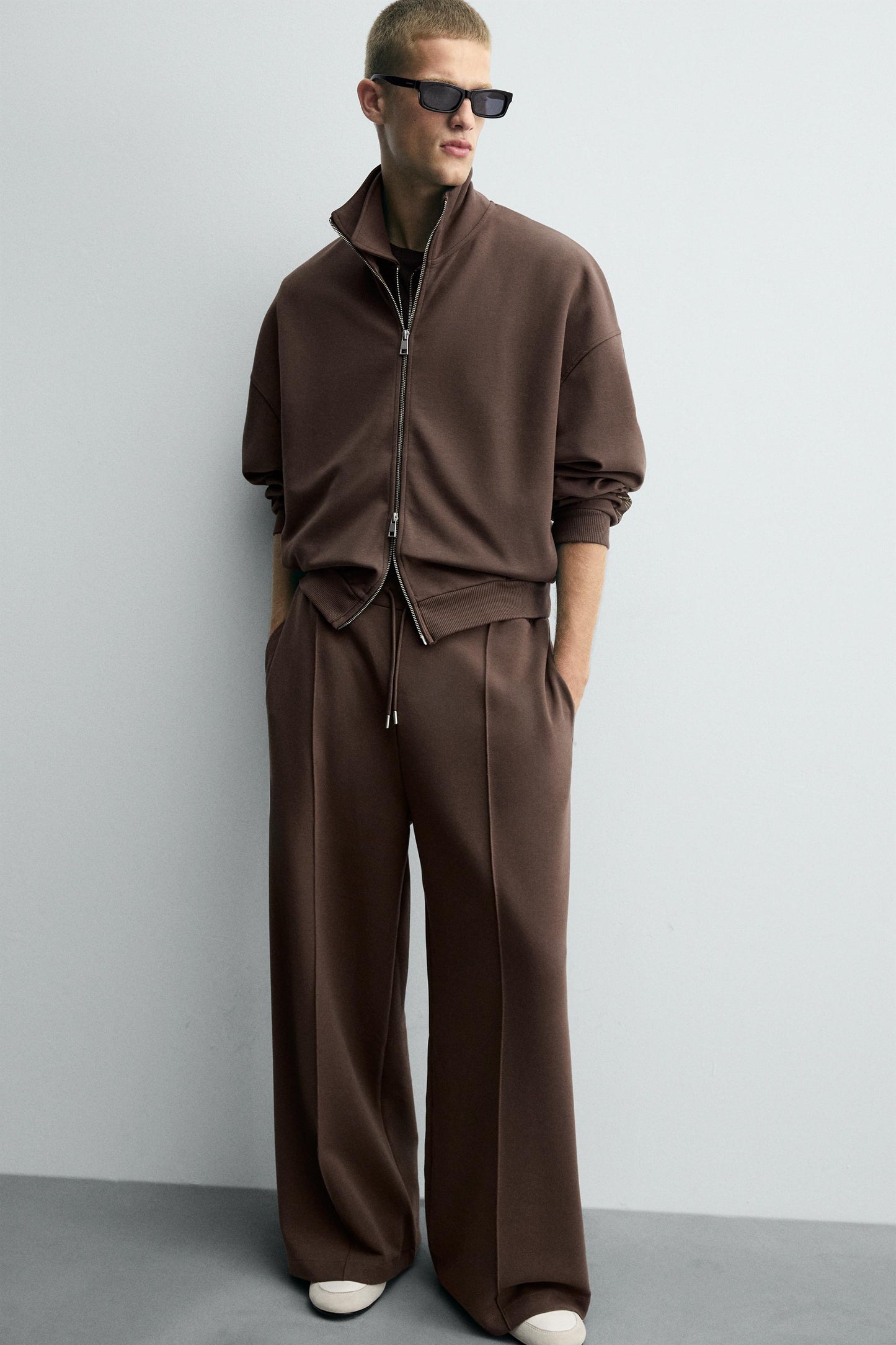 INTERLOCK PANTS WITH LABEL