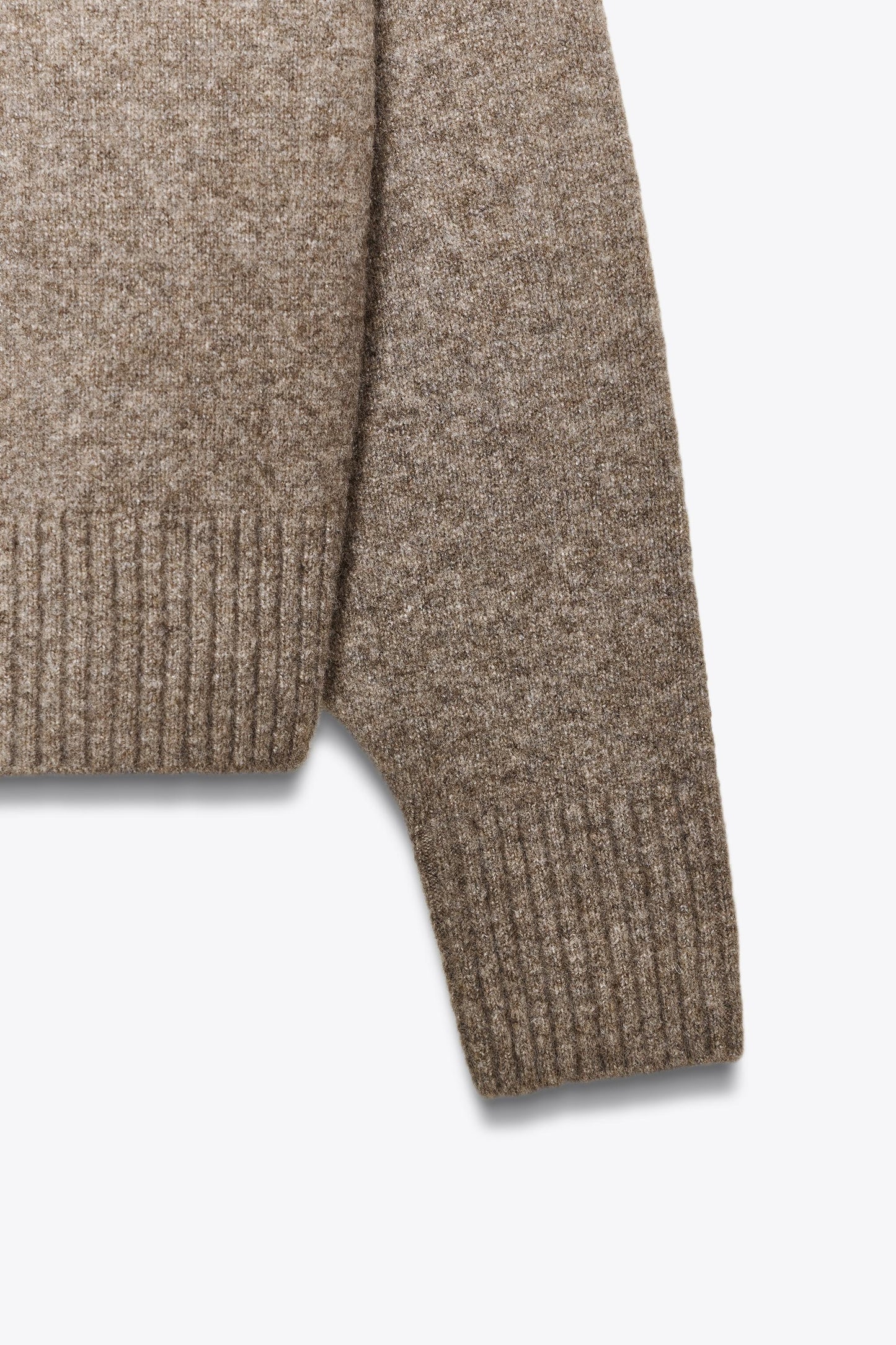 SOFT V-NECK KNIT SWEATER