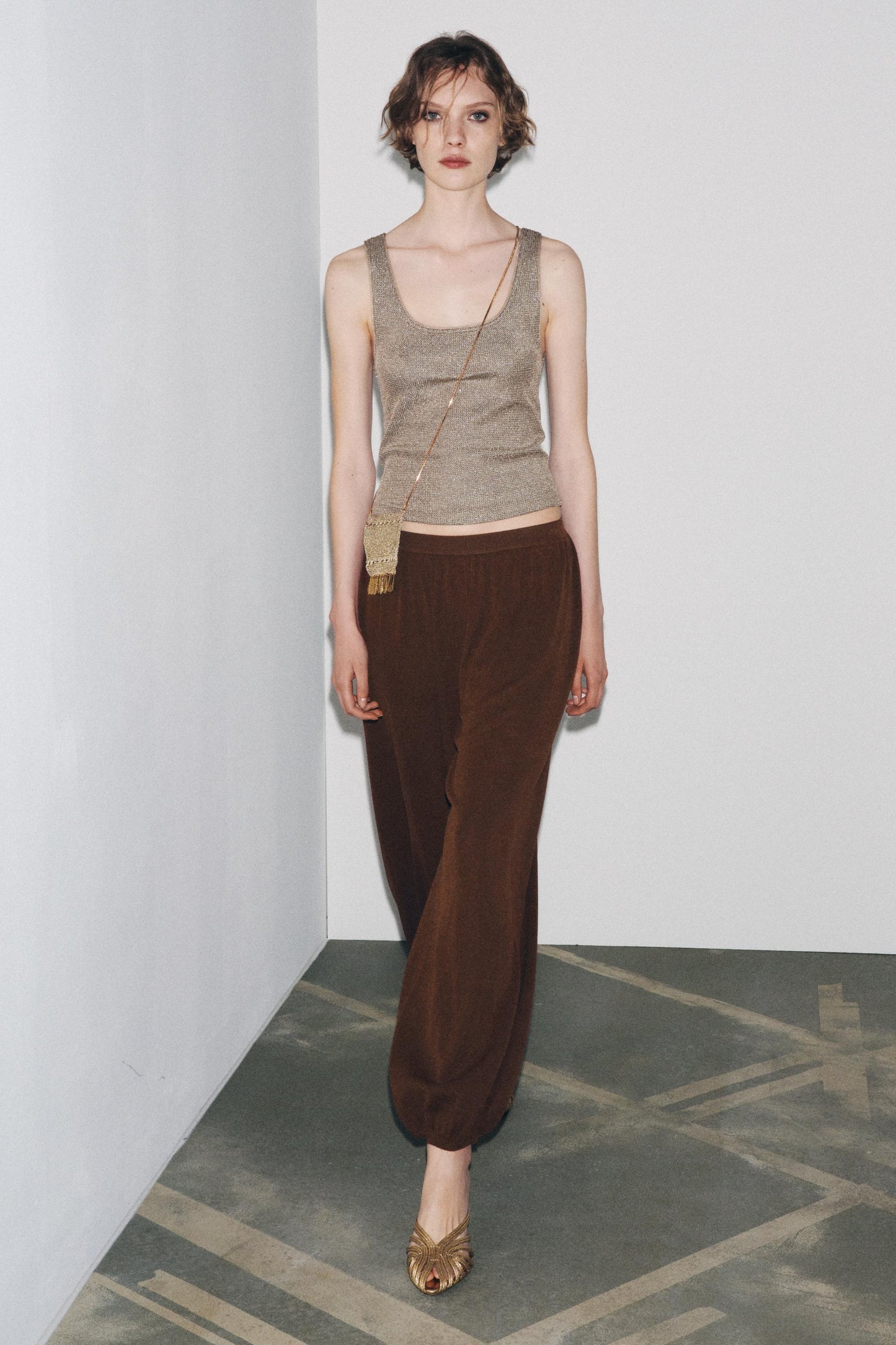TEXTURED TOP WITH METALLIC THREAD