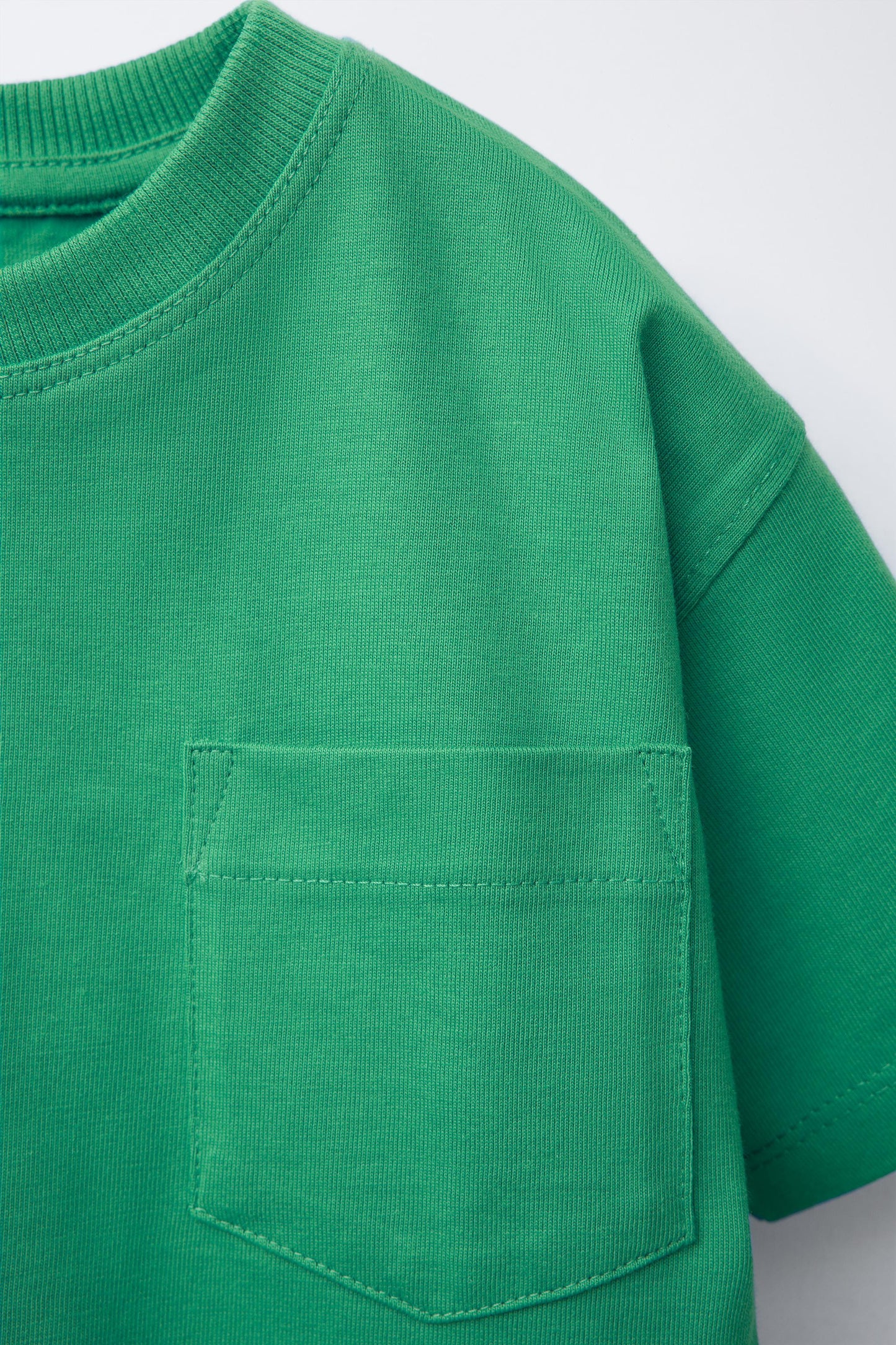 PLAIN POCKET T-SHIRT
