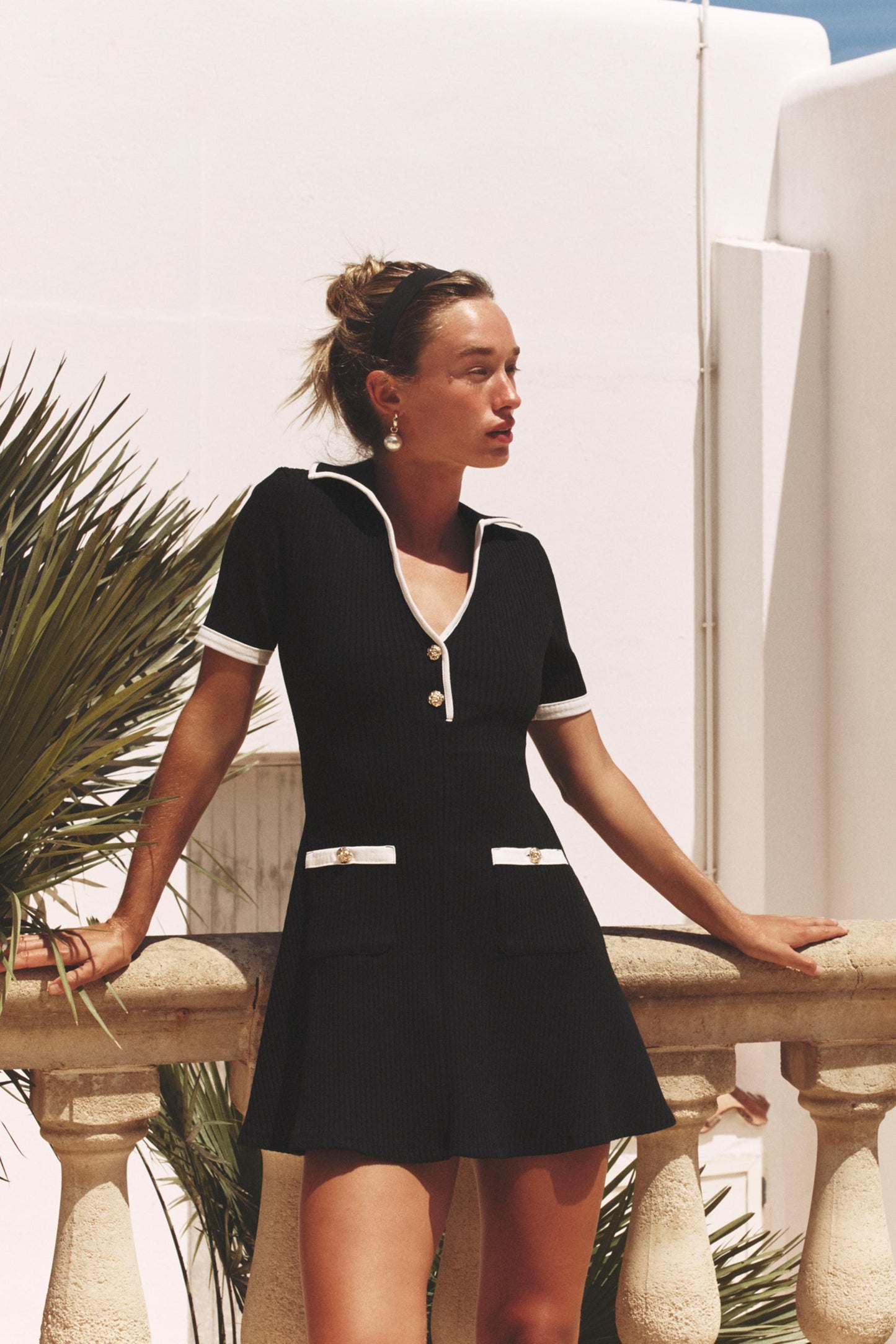 RIBBED DRESS WITH METAL BUTTONS
