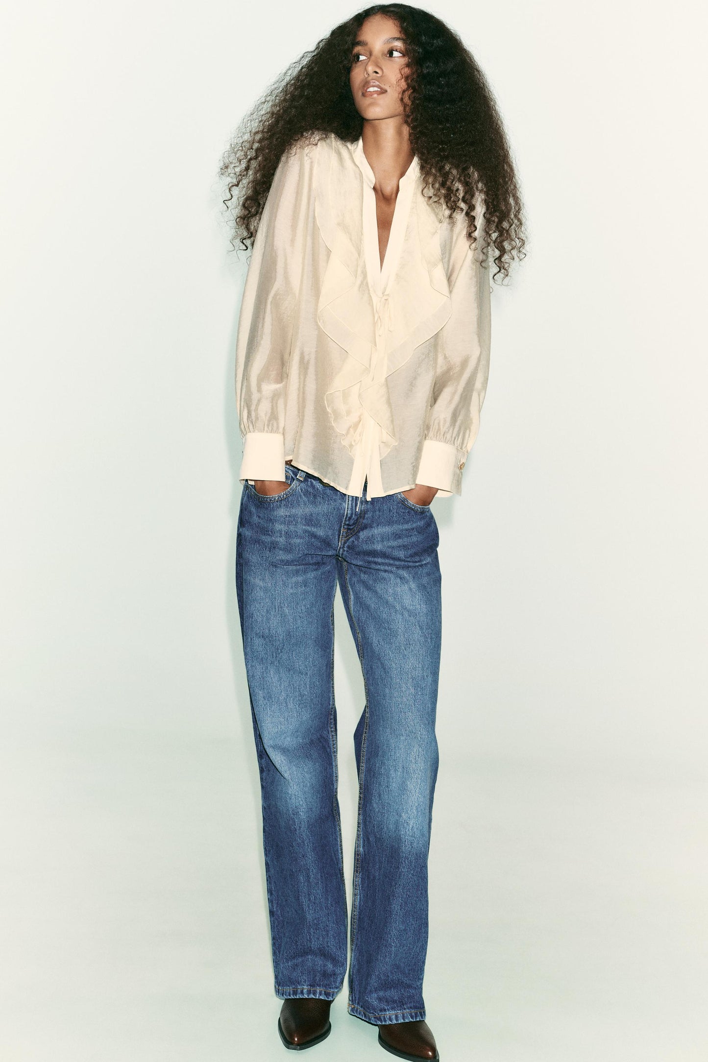 RUFFLED TIE BLOUSE