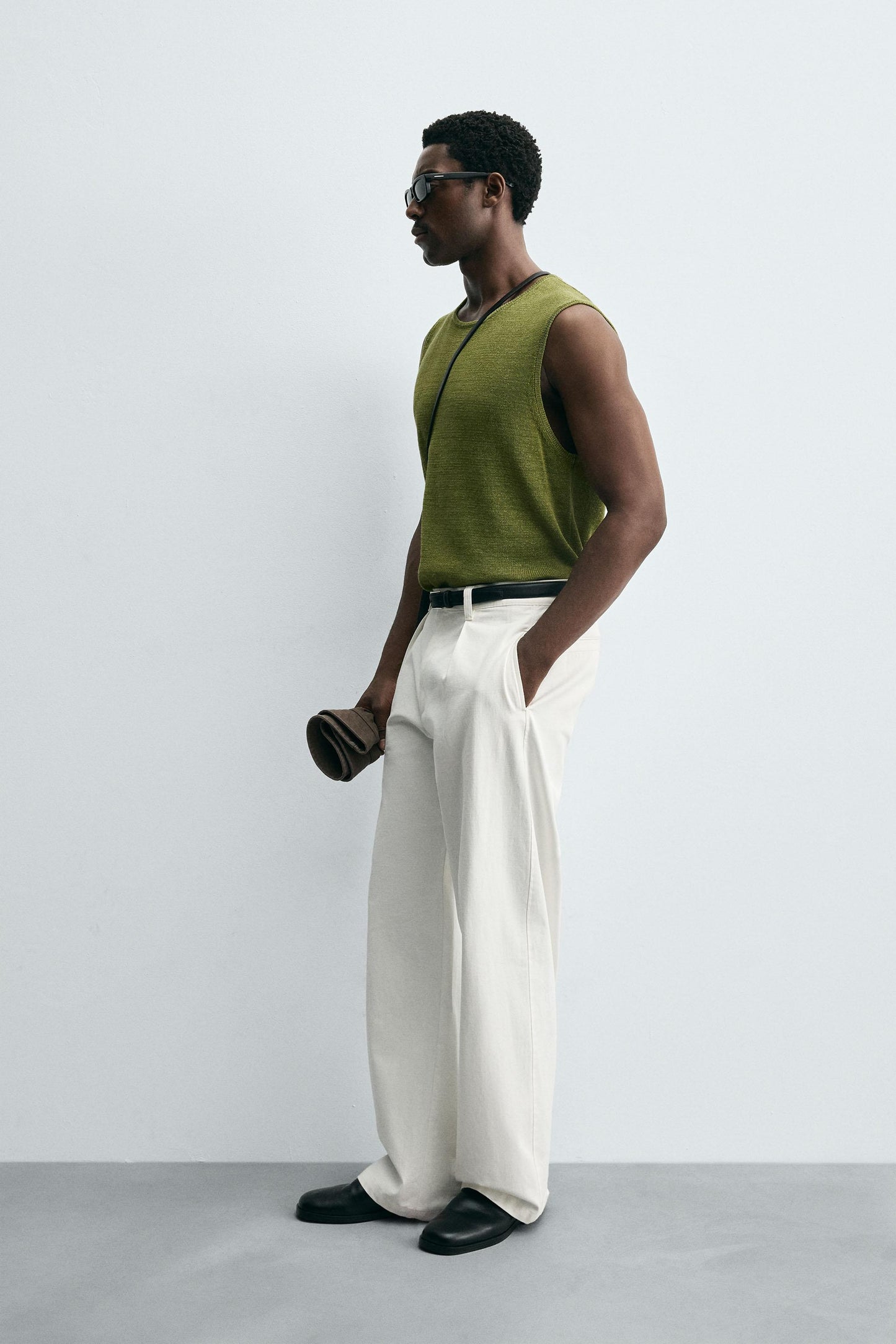 LINEN KNIT VEST