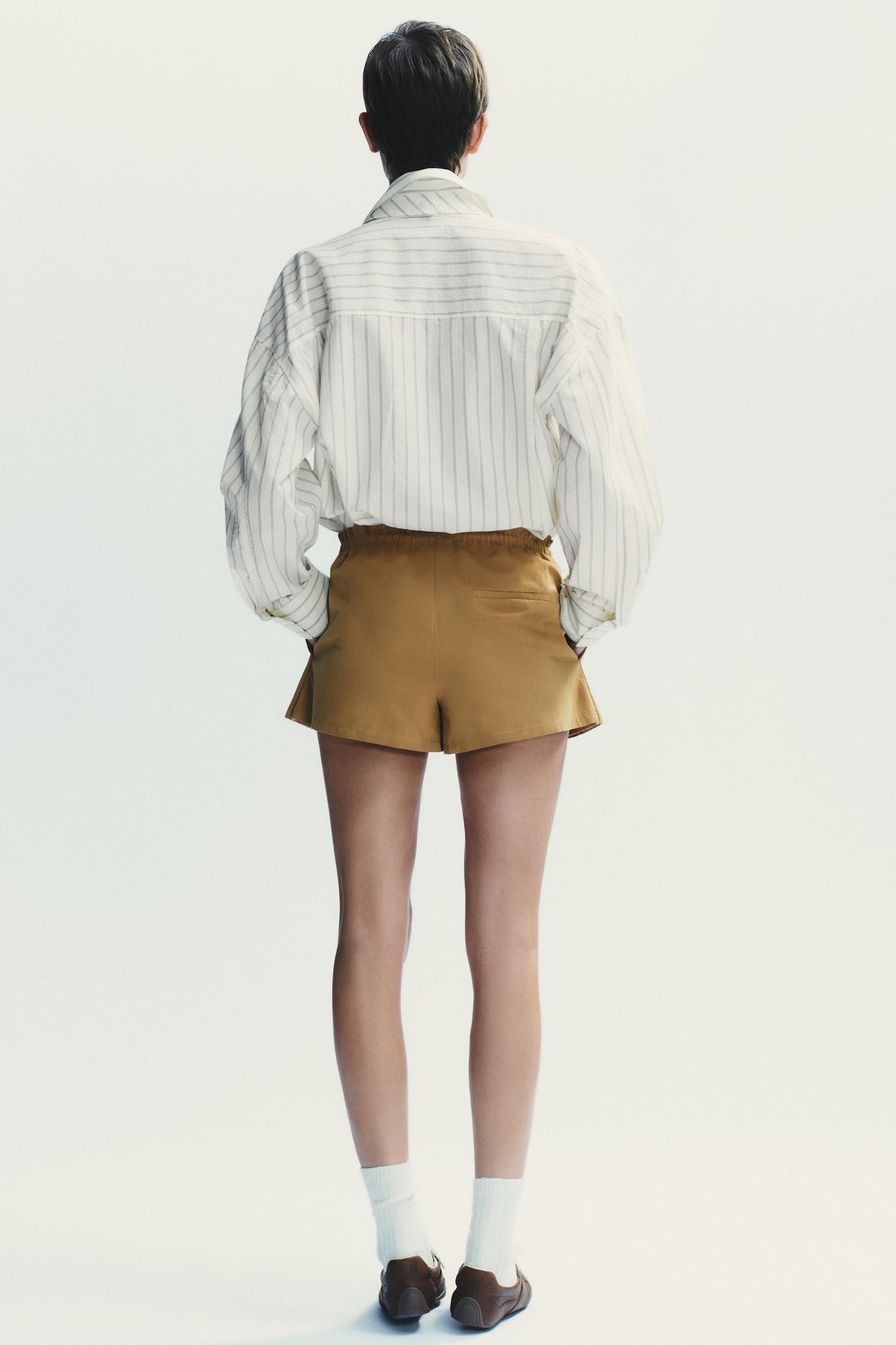 BUTTON SKORT