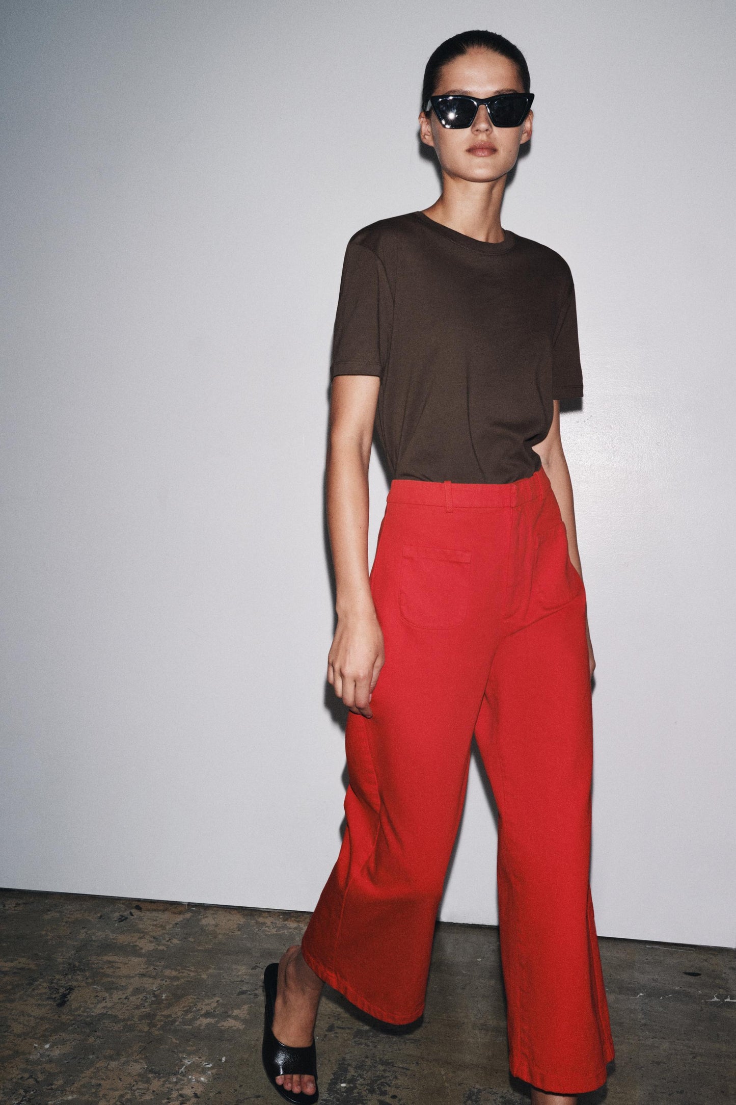 BASIC COTTON T-SHIRT