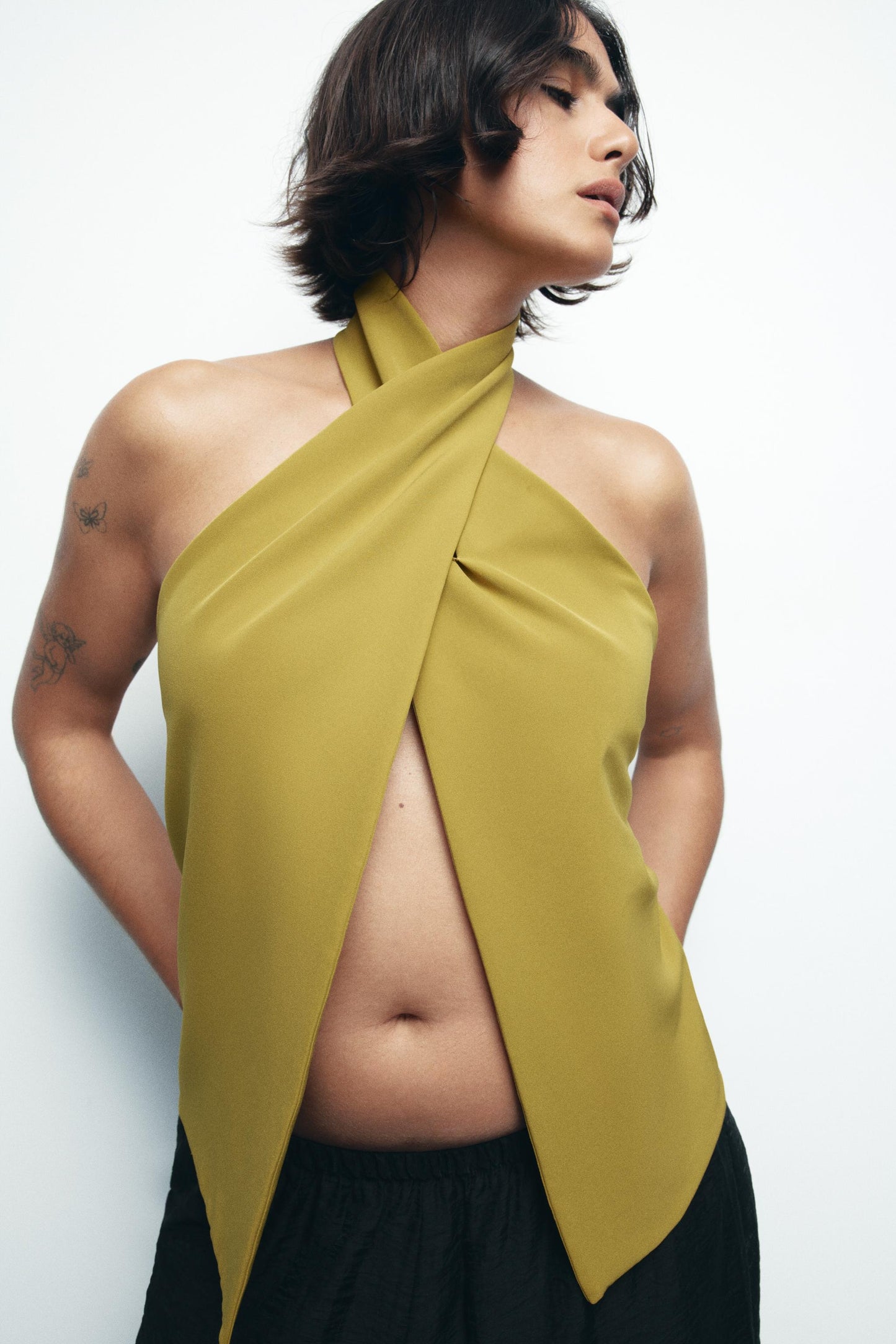 CREPE SURPLICE TOP