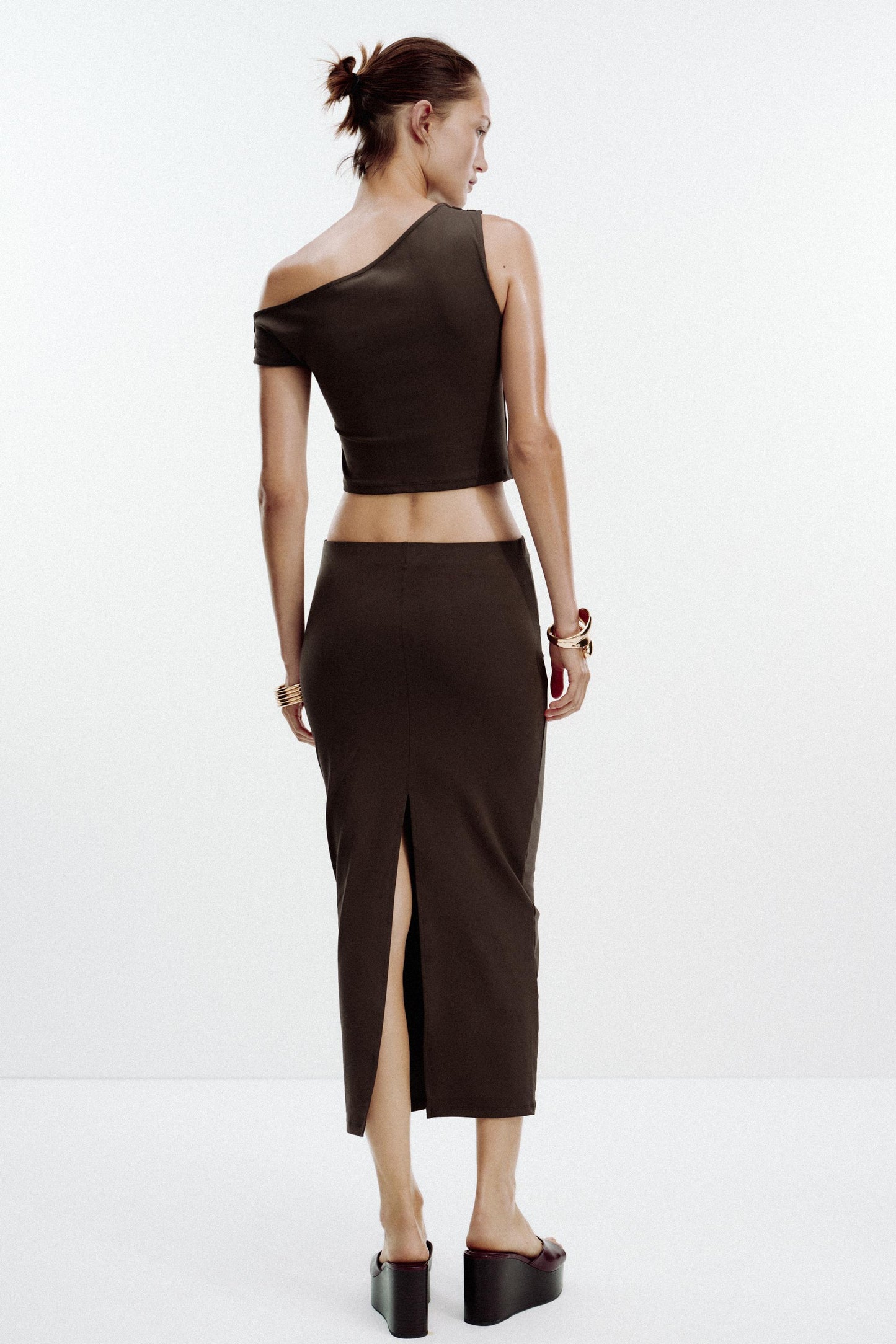 TEXTURED MIDI SKIRT