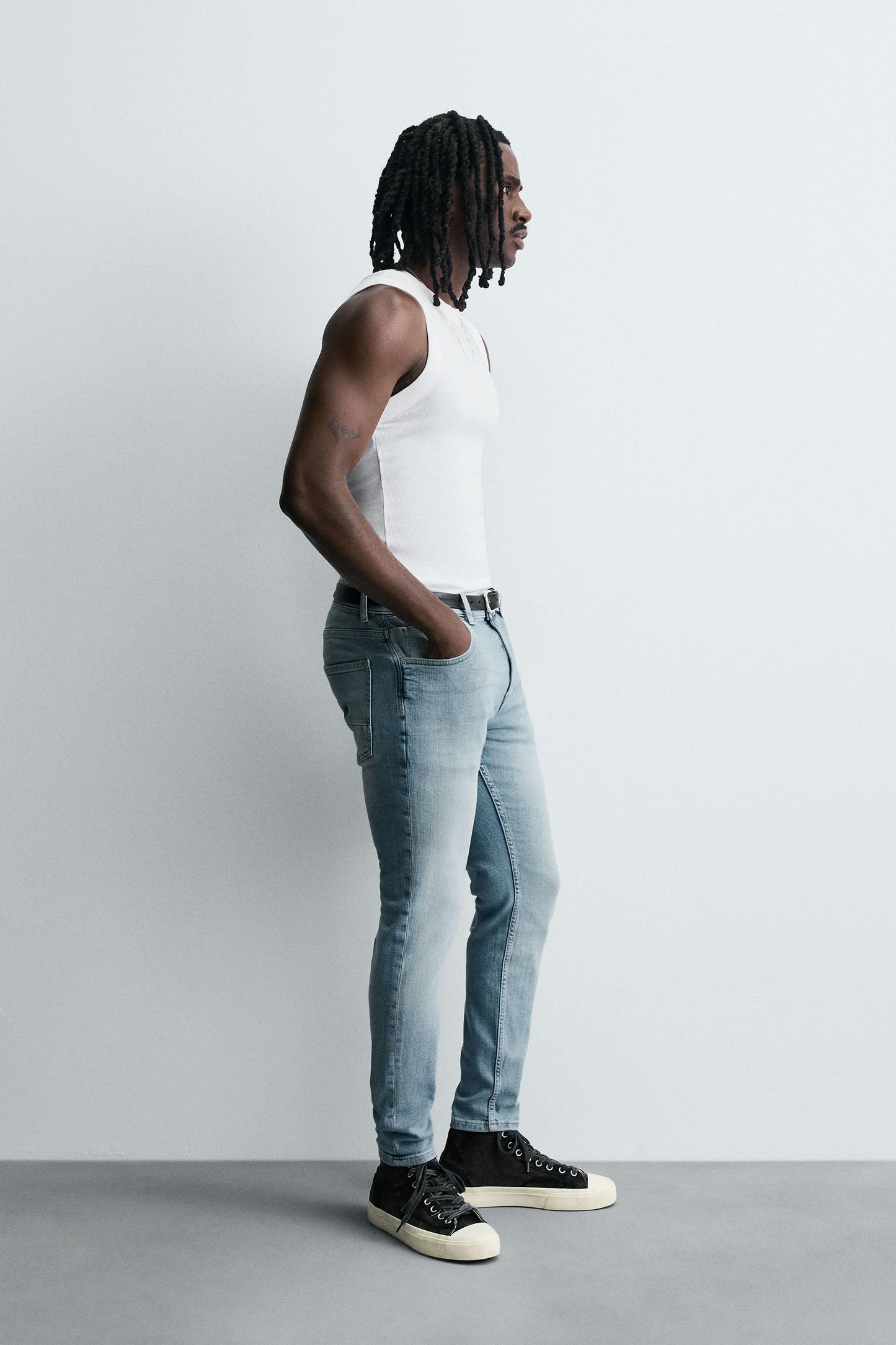 SKINNY CROPPED FIT JEANS
