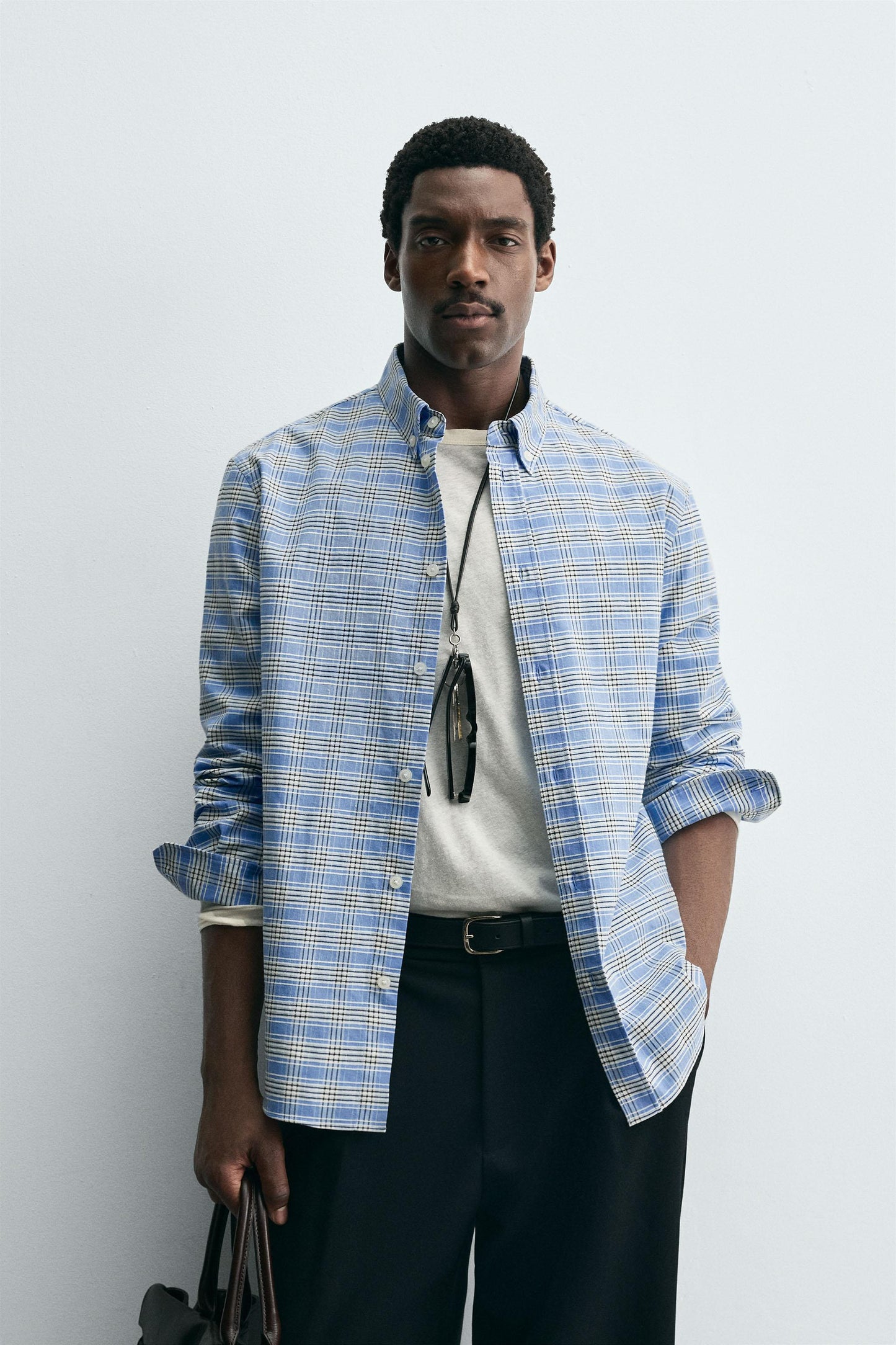 BUTTON-DOWN COLLAR PLAID SHIRT