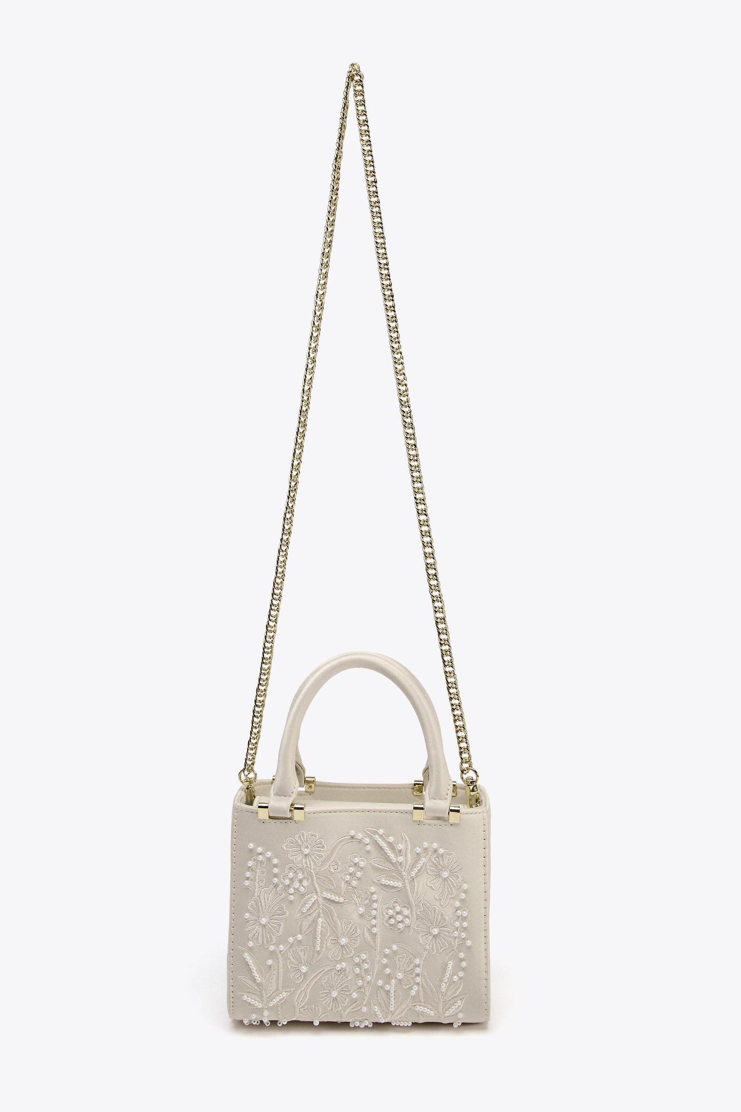 SATIN EFFECT PEARL BAG