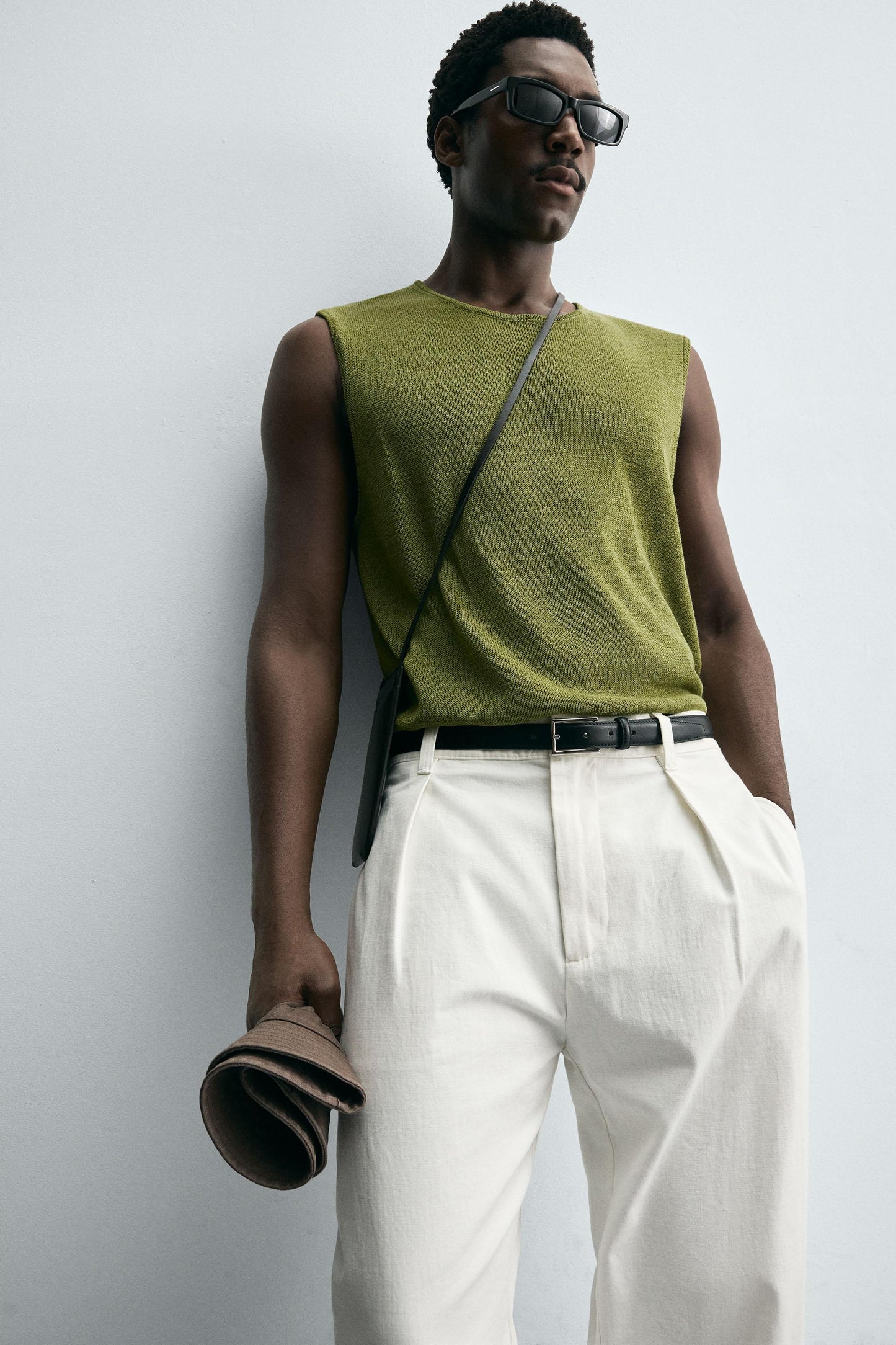 LINEN KNIT VEST