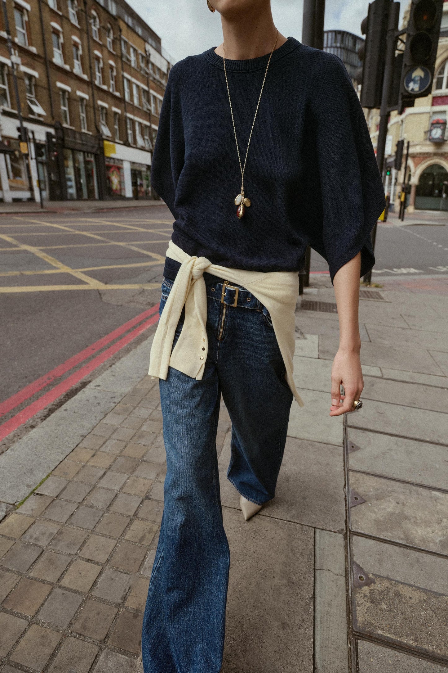 BASIC KNIT SWEATER