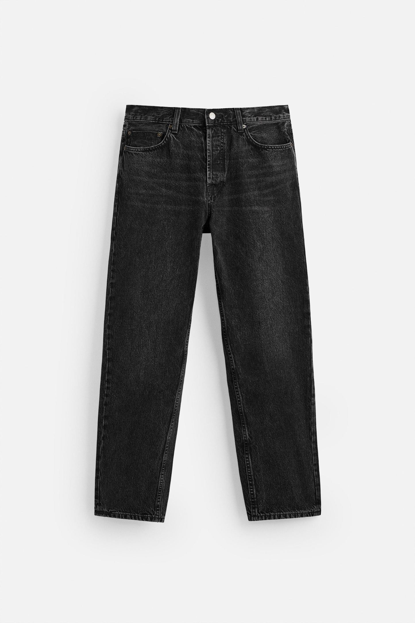 STRAIGHT FIT JEANS
