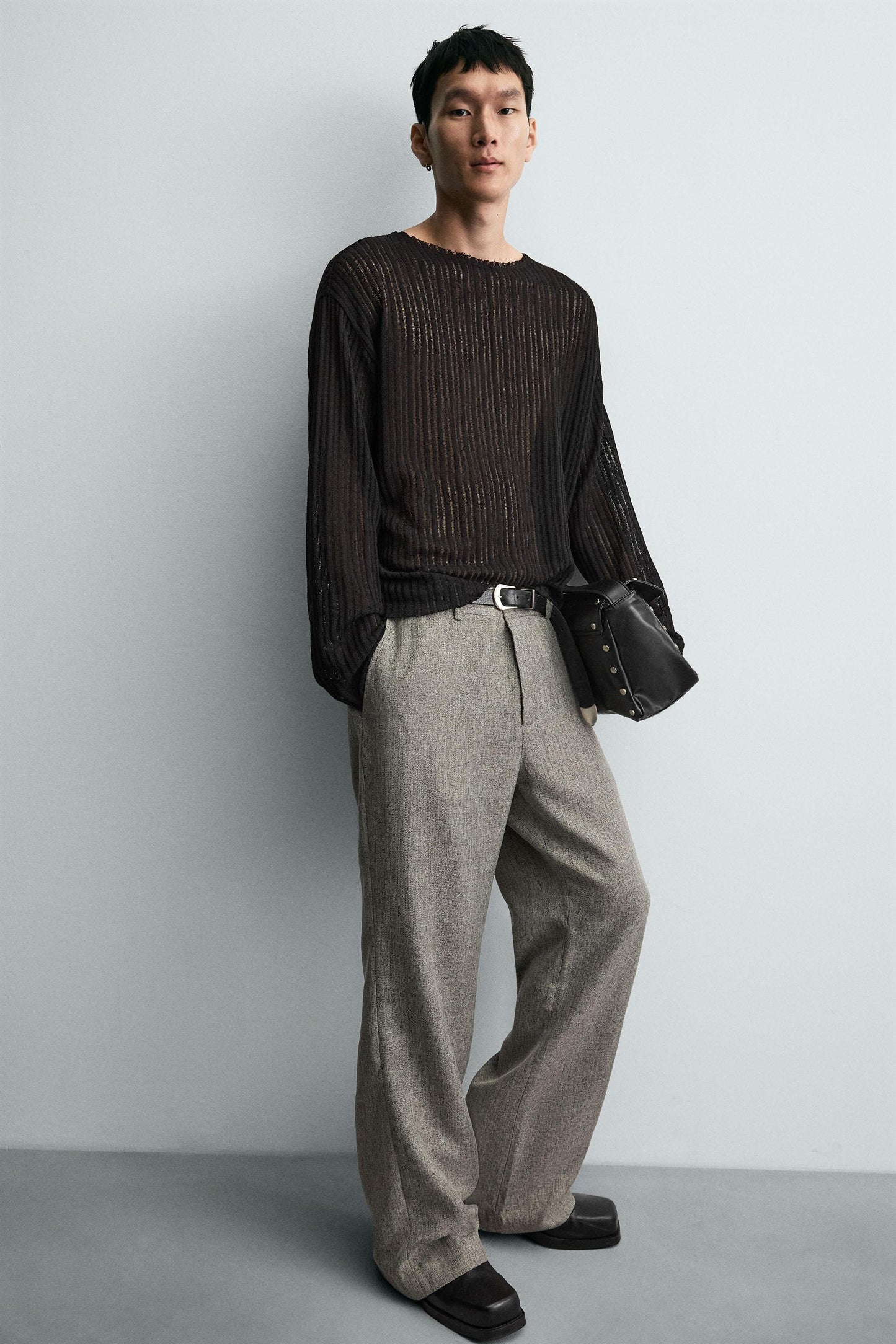 FLARE FIT STRUCTURED PANTS