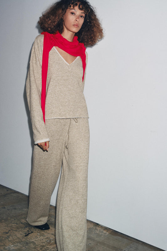 RUSTIC V-NECK SWEATSHIRT