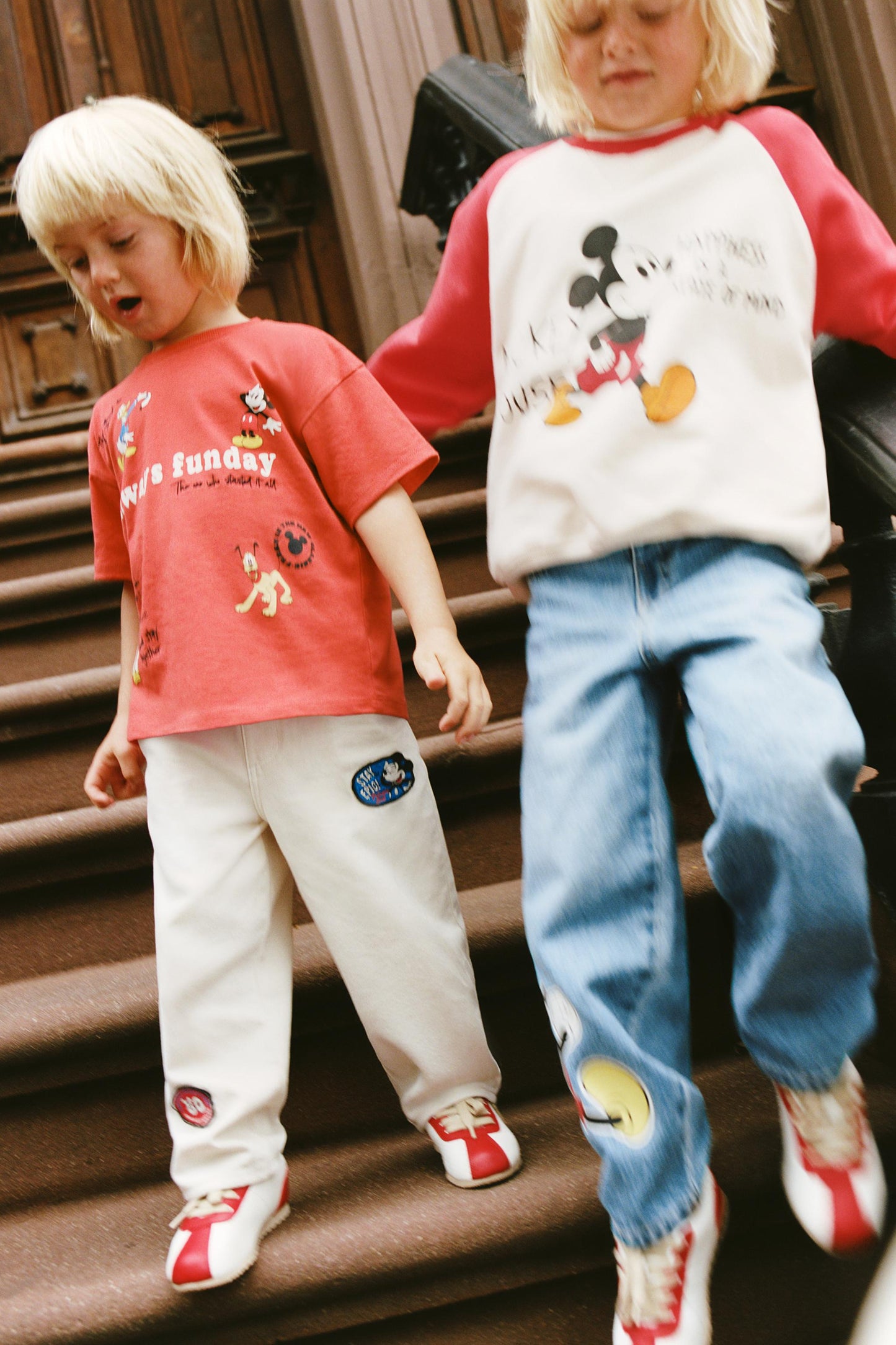 MICKEY MOUSE AND FRIENDS © DISNEY EMBROIDERED T-SHIRT