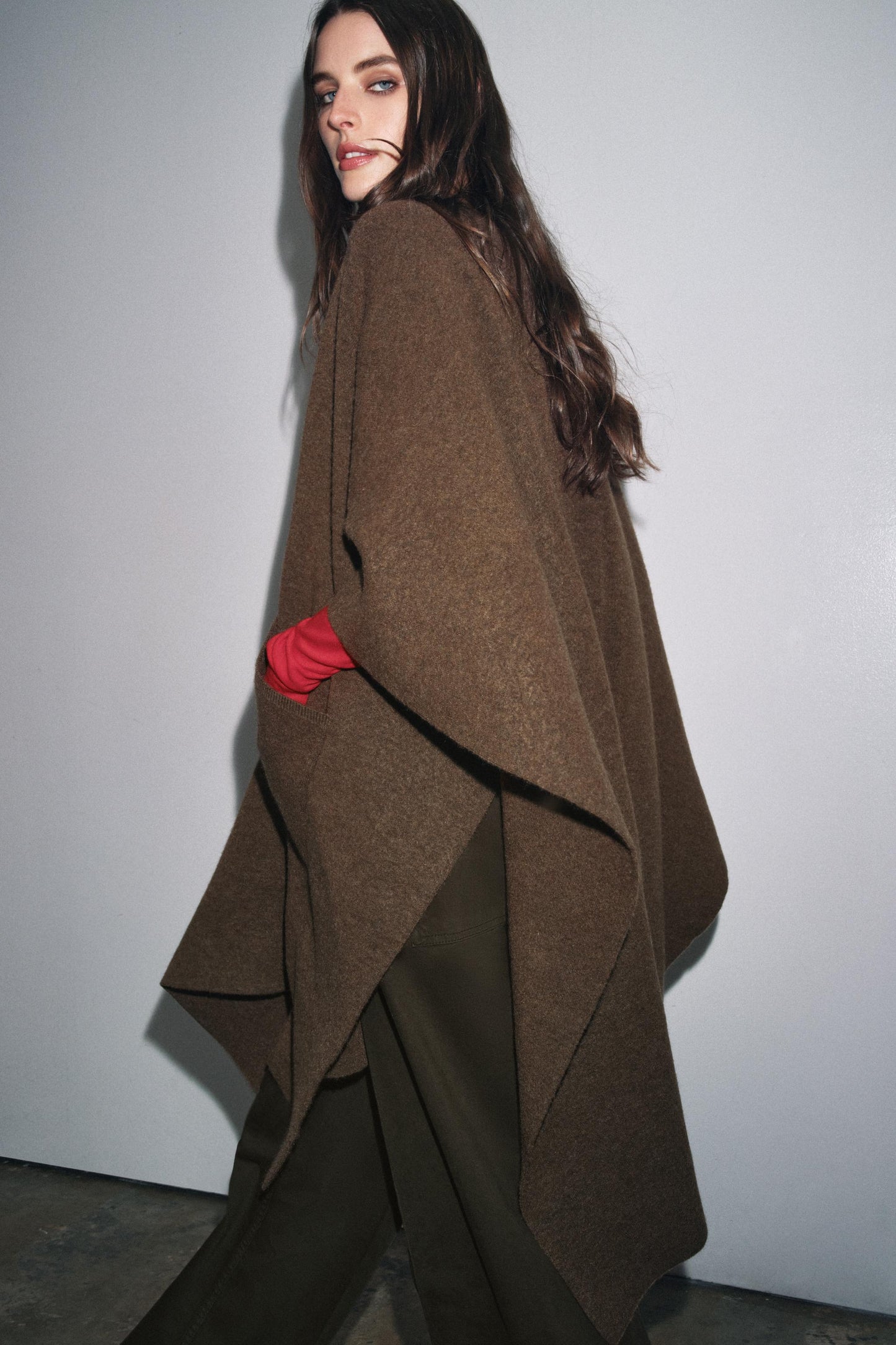 LONG KNIT CAPE
