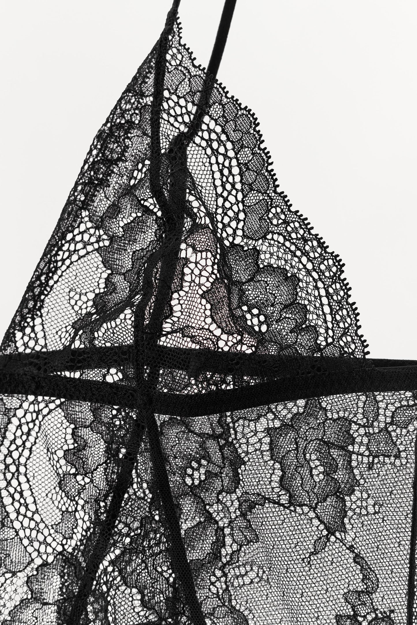 LACE BACK BODYSUIT