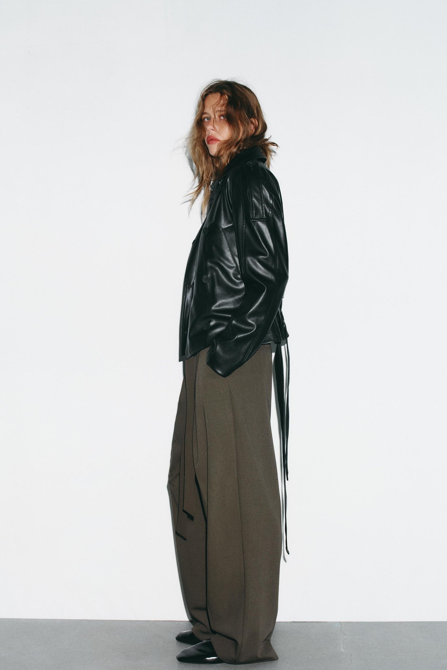 SHORT FAUX LEATHER TRENCH COAT