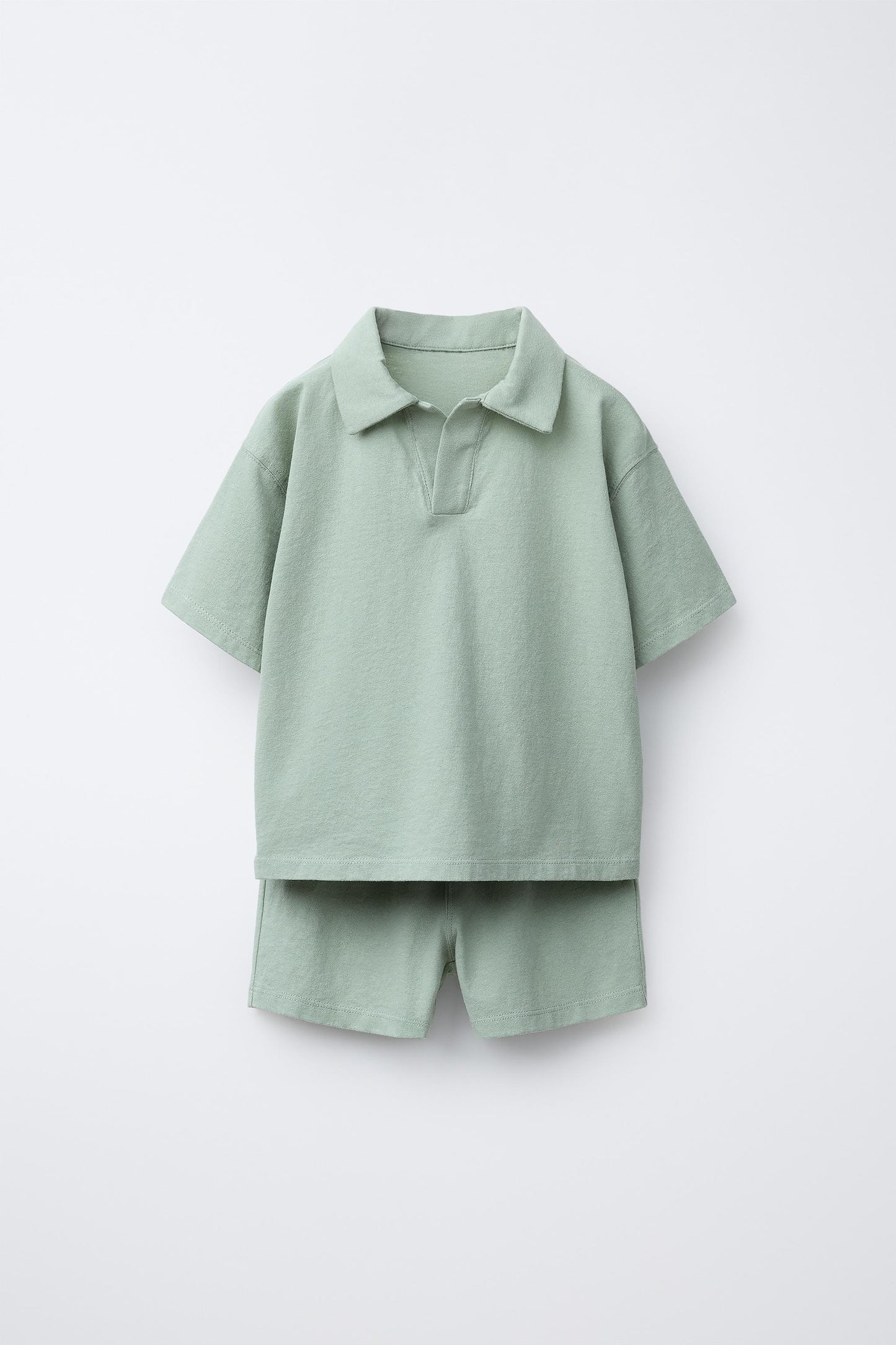 SOLID POLO AND BERMUDA JOGGING SET