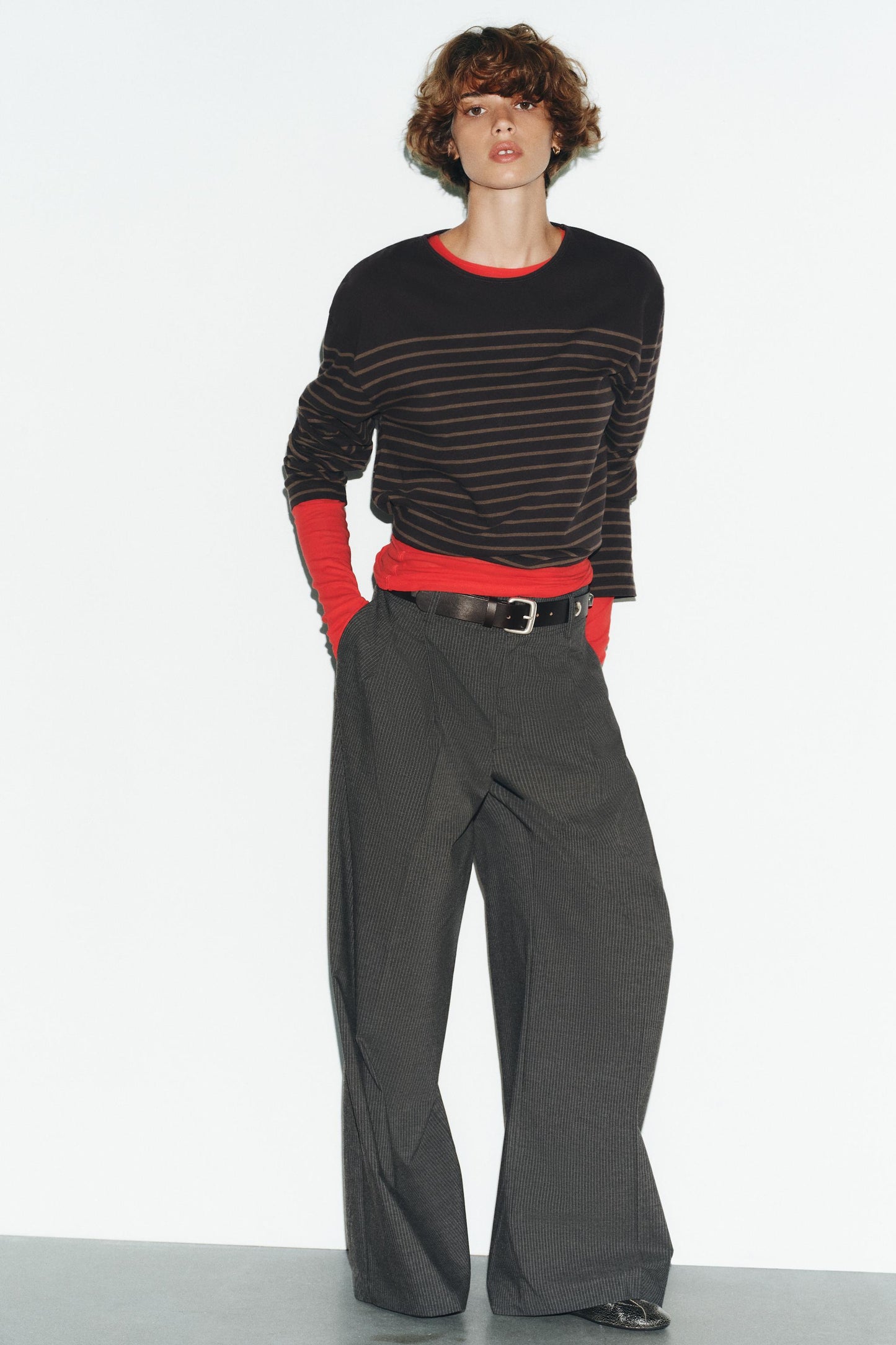 FLAP PLEATED PANTS