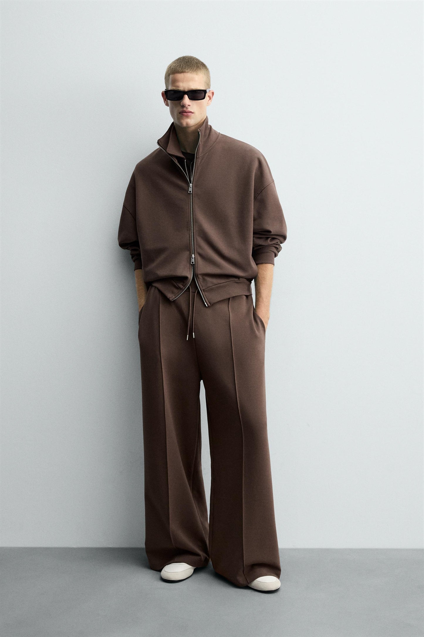 INTERLOCK PANTS WITH LABEL